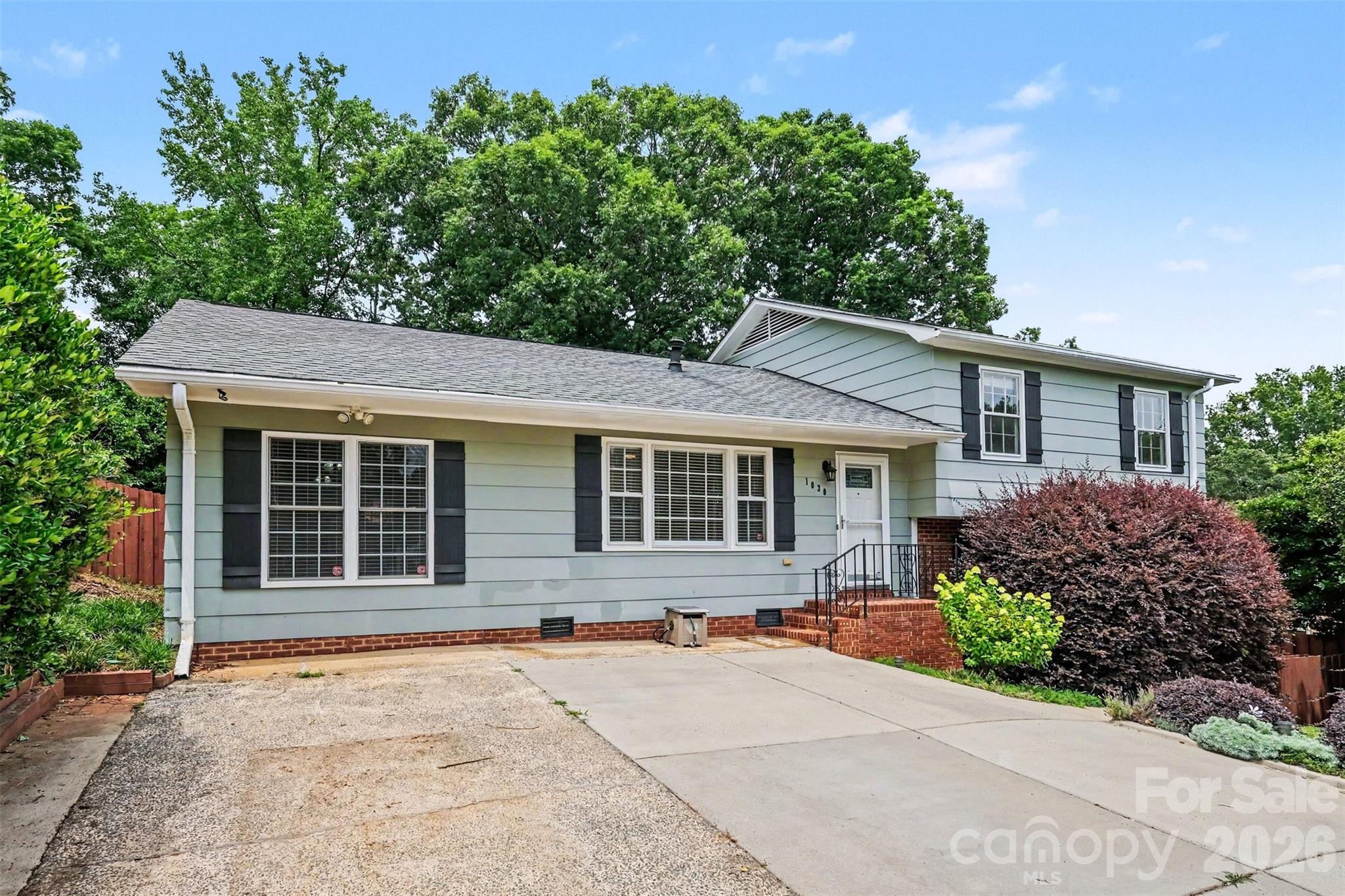 1030 Mclaughlin Drive — Charlotte