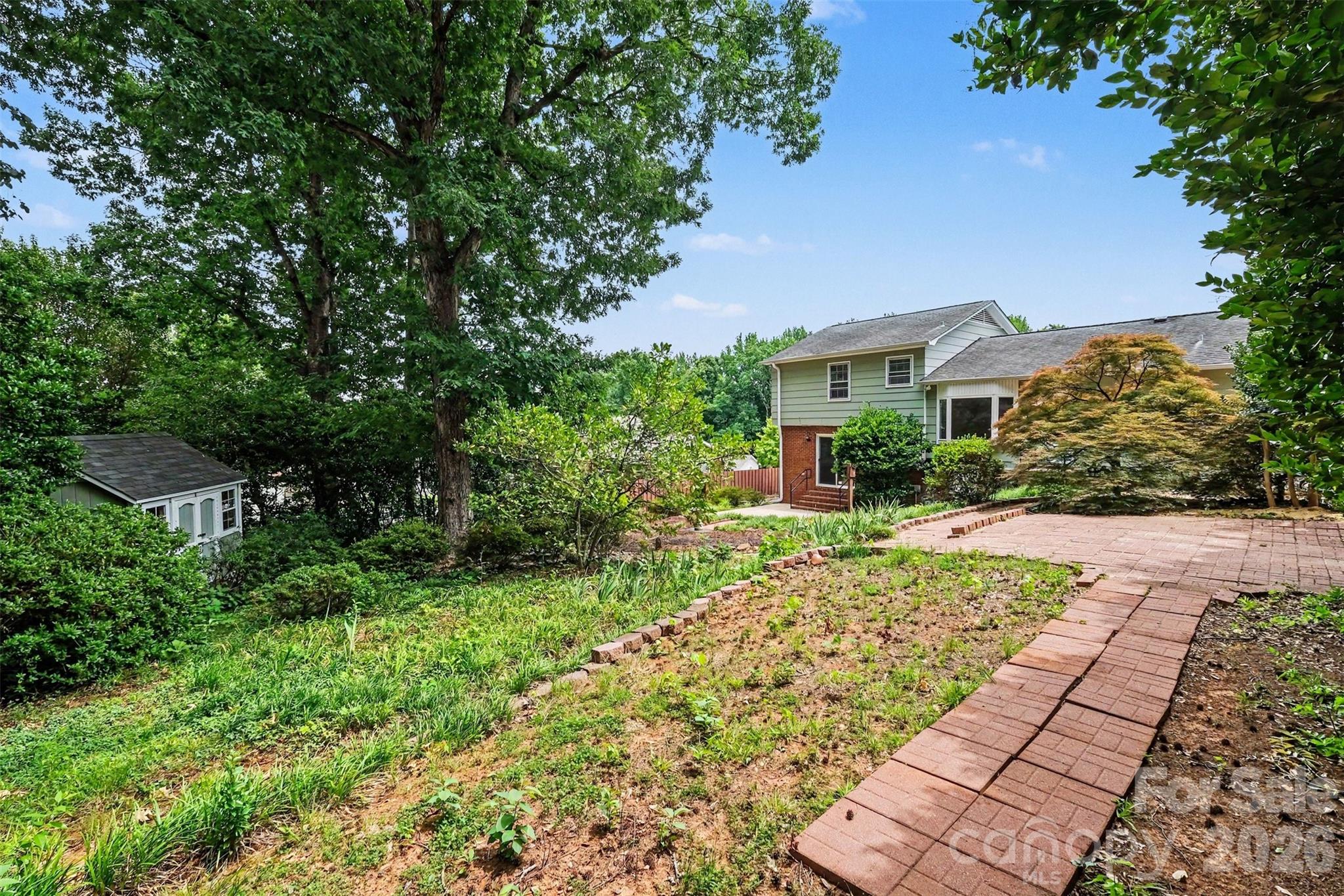 1030 Mclaughlin Drive — Charlotte