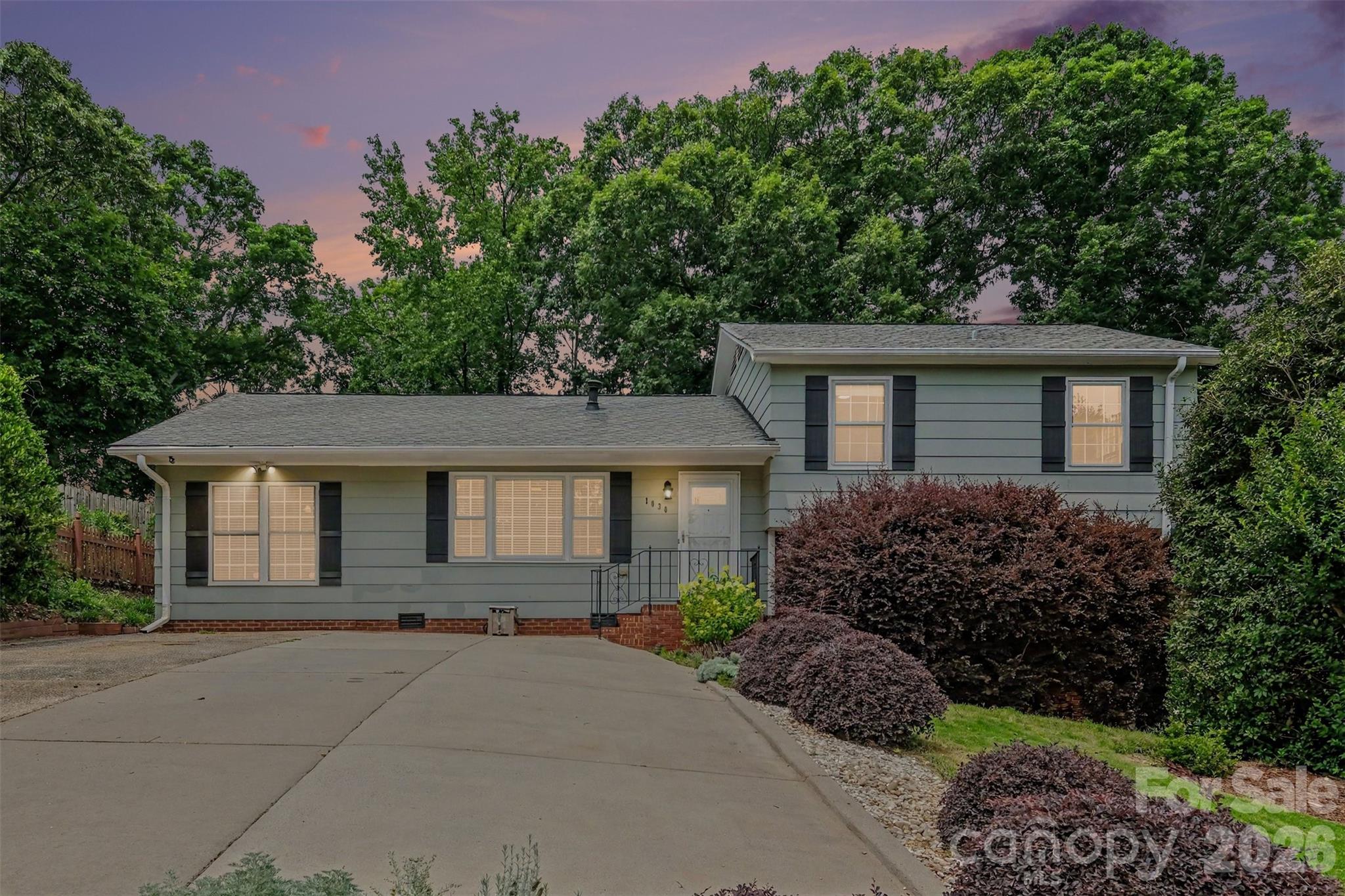 1030 Mclaughlin Drive — Charlotte