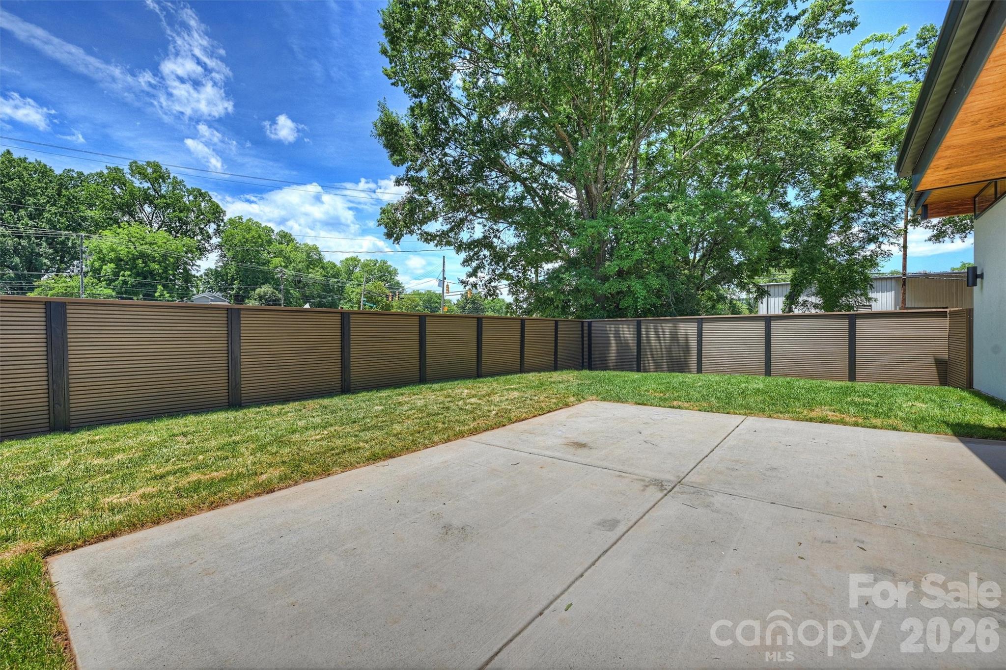 704 Charles Avenue — Charlotte