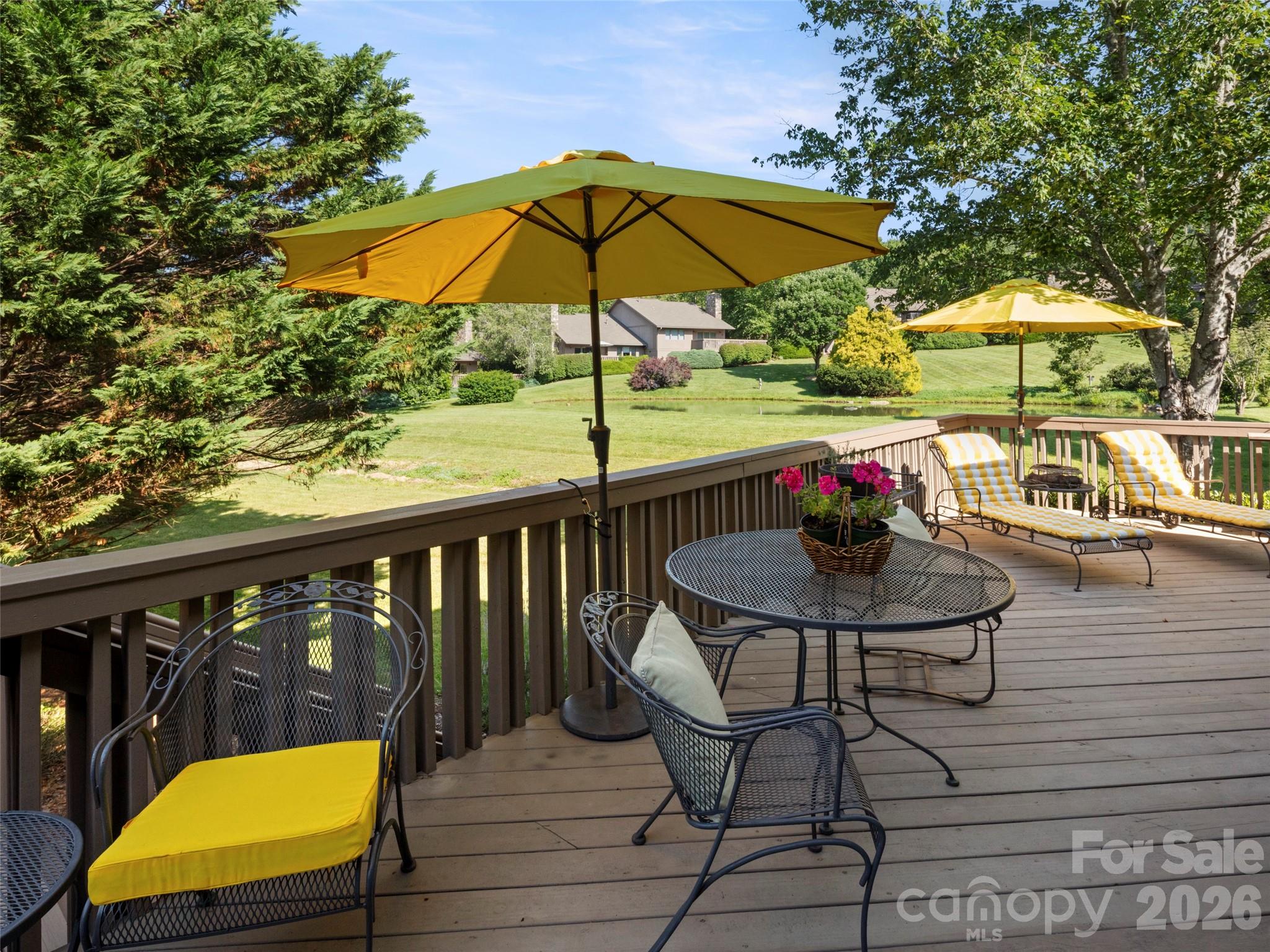 20 Clubside Drive — Asheville