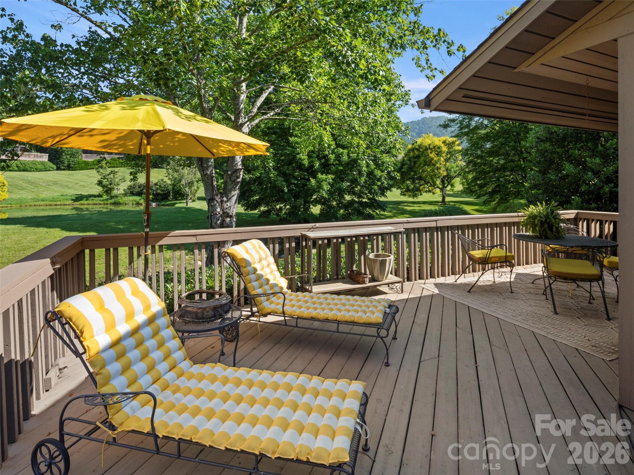 20 Clubside Drive — Asheville