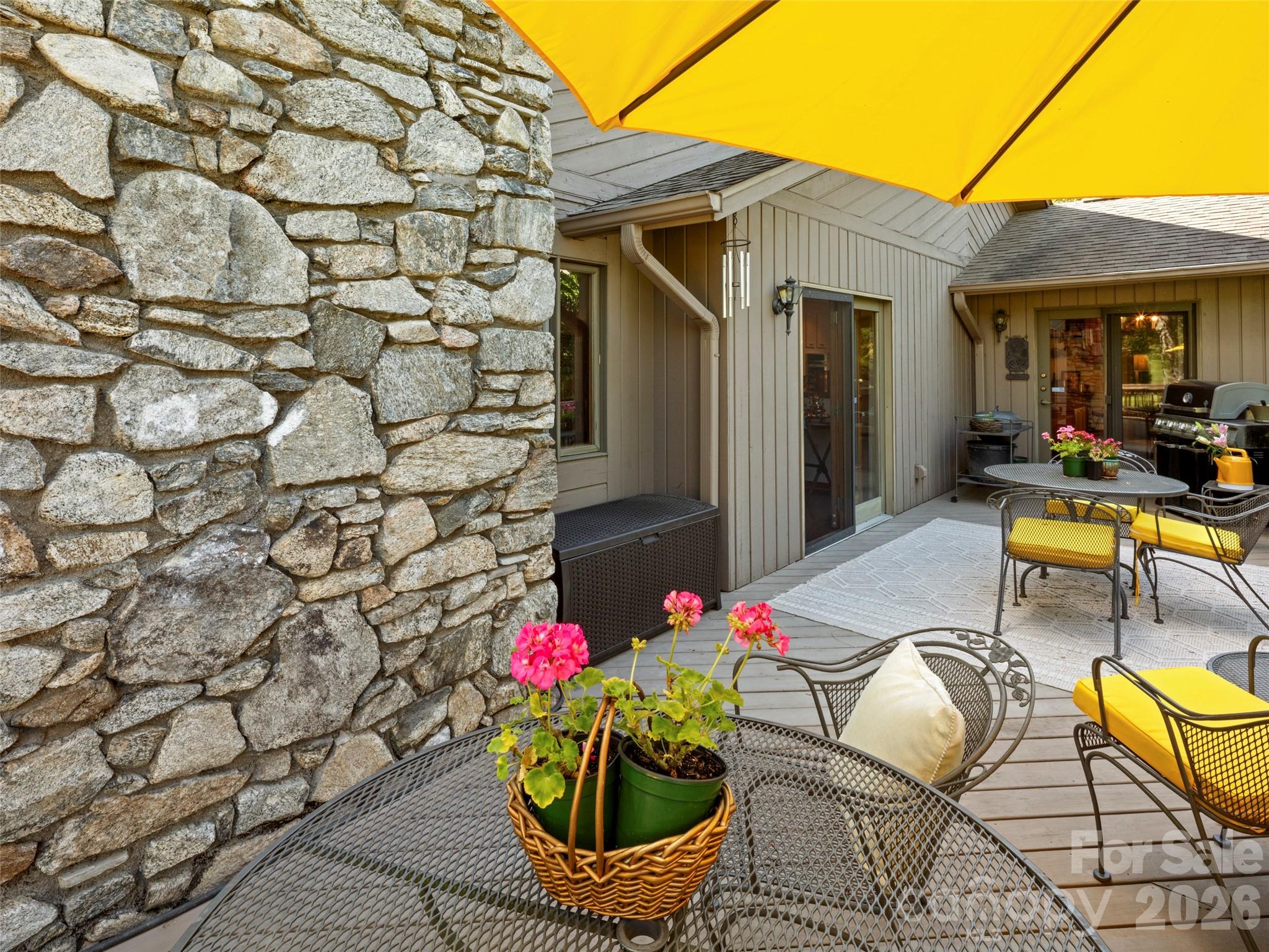 20 Clubside Drive — Asheville
