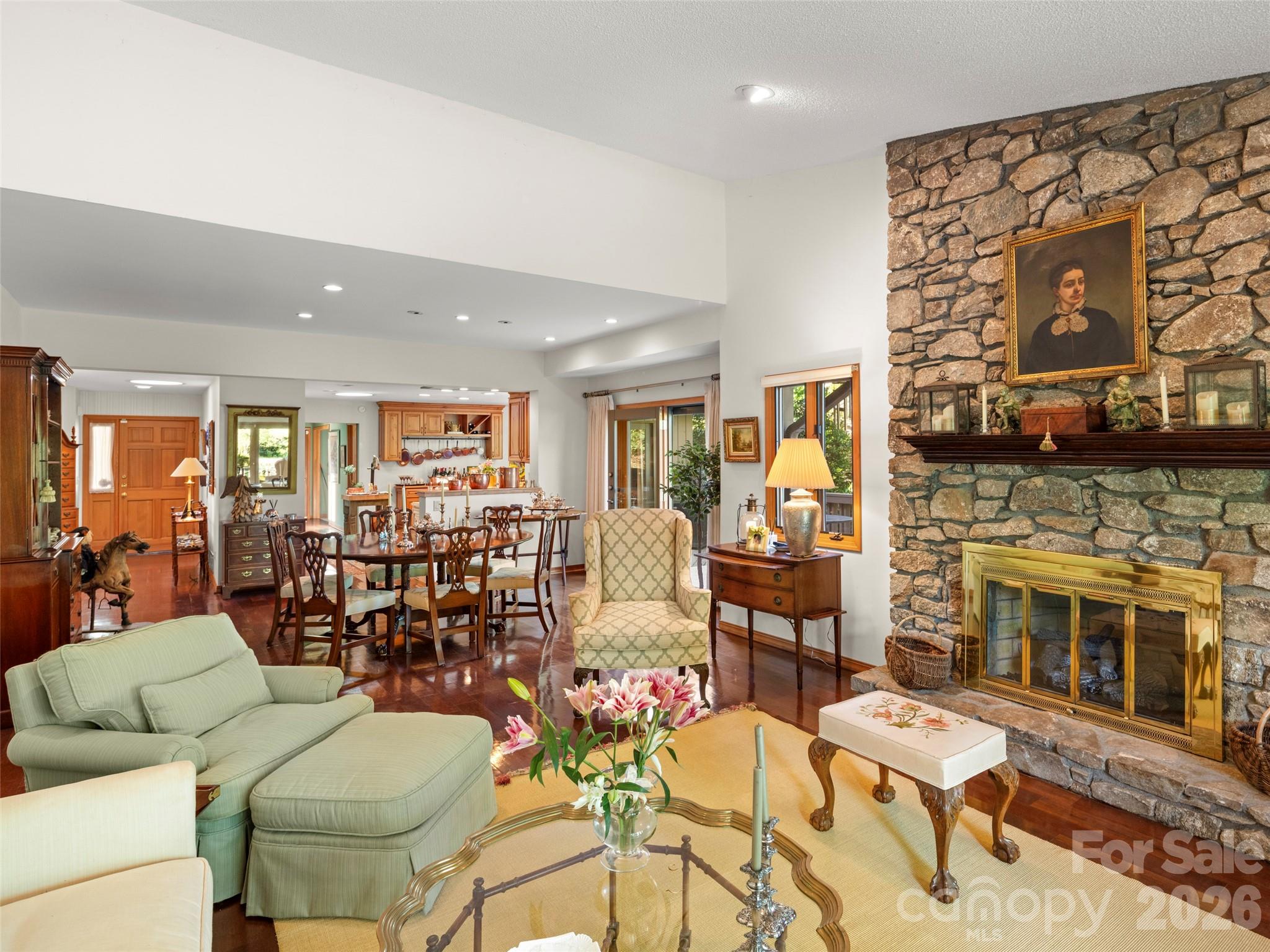 20 Clubside Drive — Asheville