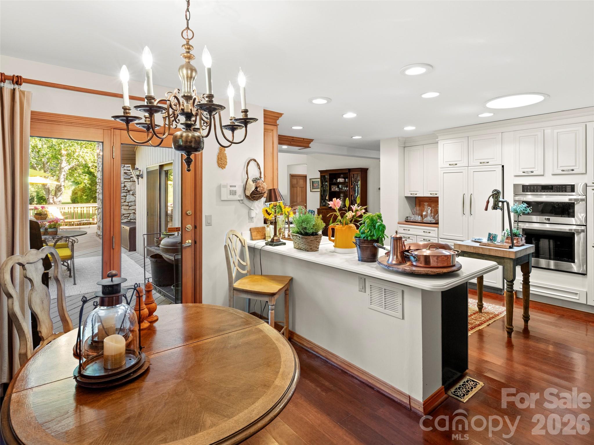 20 Clubside Drive — Asheville