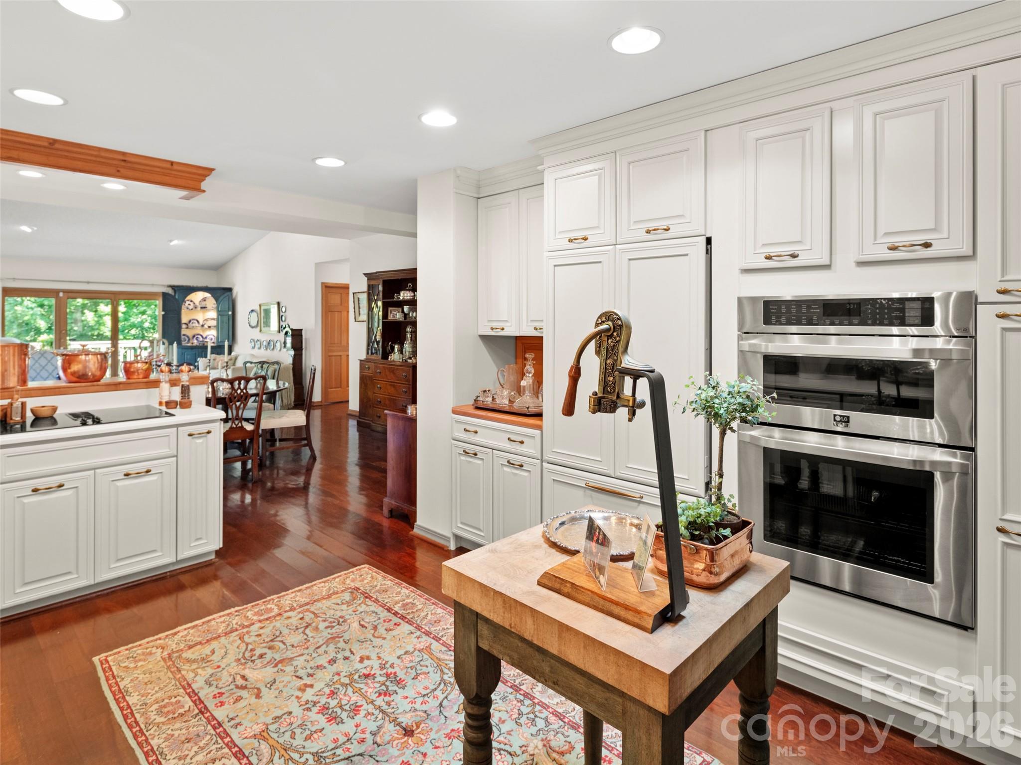 20 Clubside Drive — Asheville