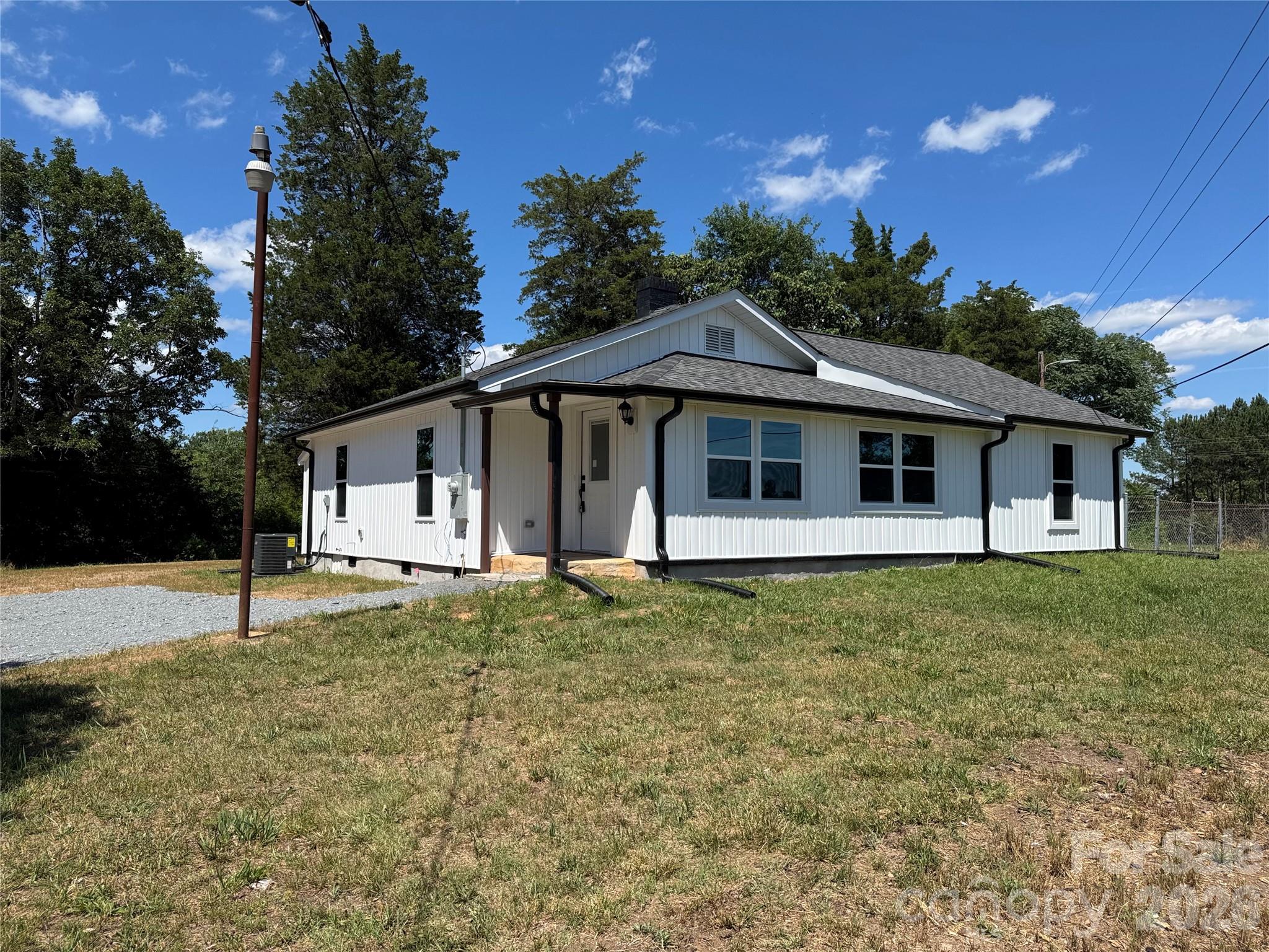 3812 Cliffside Road — Mooresboro