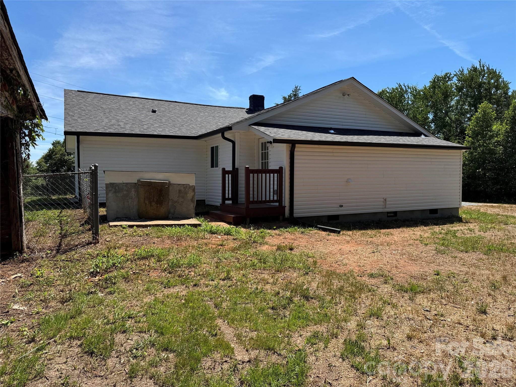 3812 Cliffside Road — Mooresboro