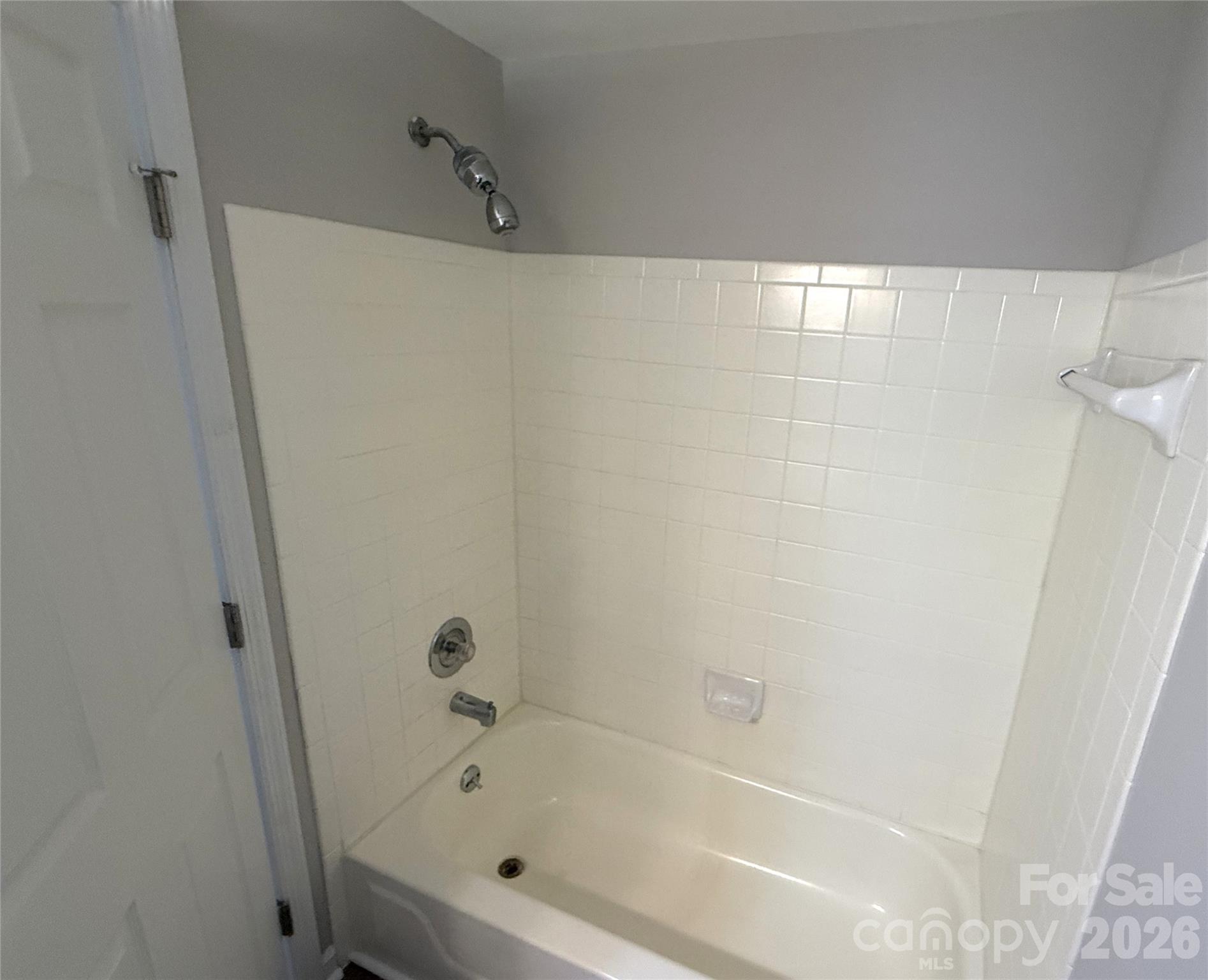 1604 Arlyn Circle #J — Charlotte