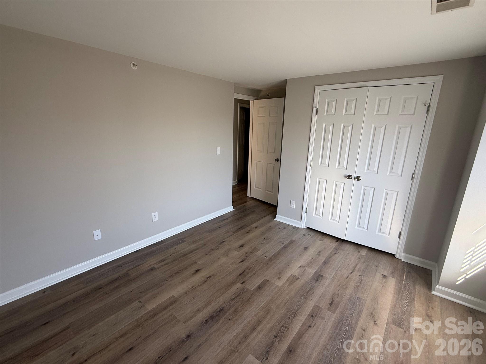 1604 Arlyn Circle #J — Charlotte