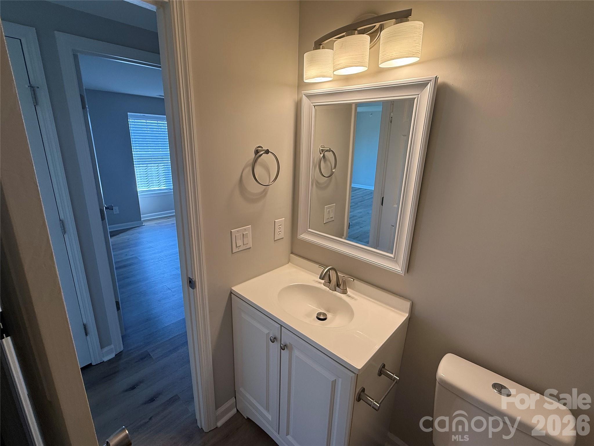1604 Arlyn Circle #J — Charlotte