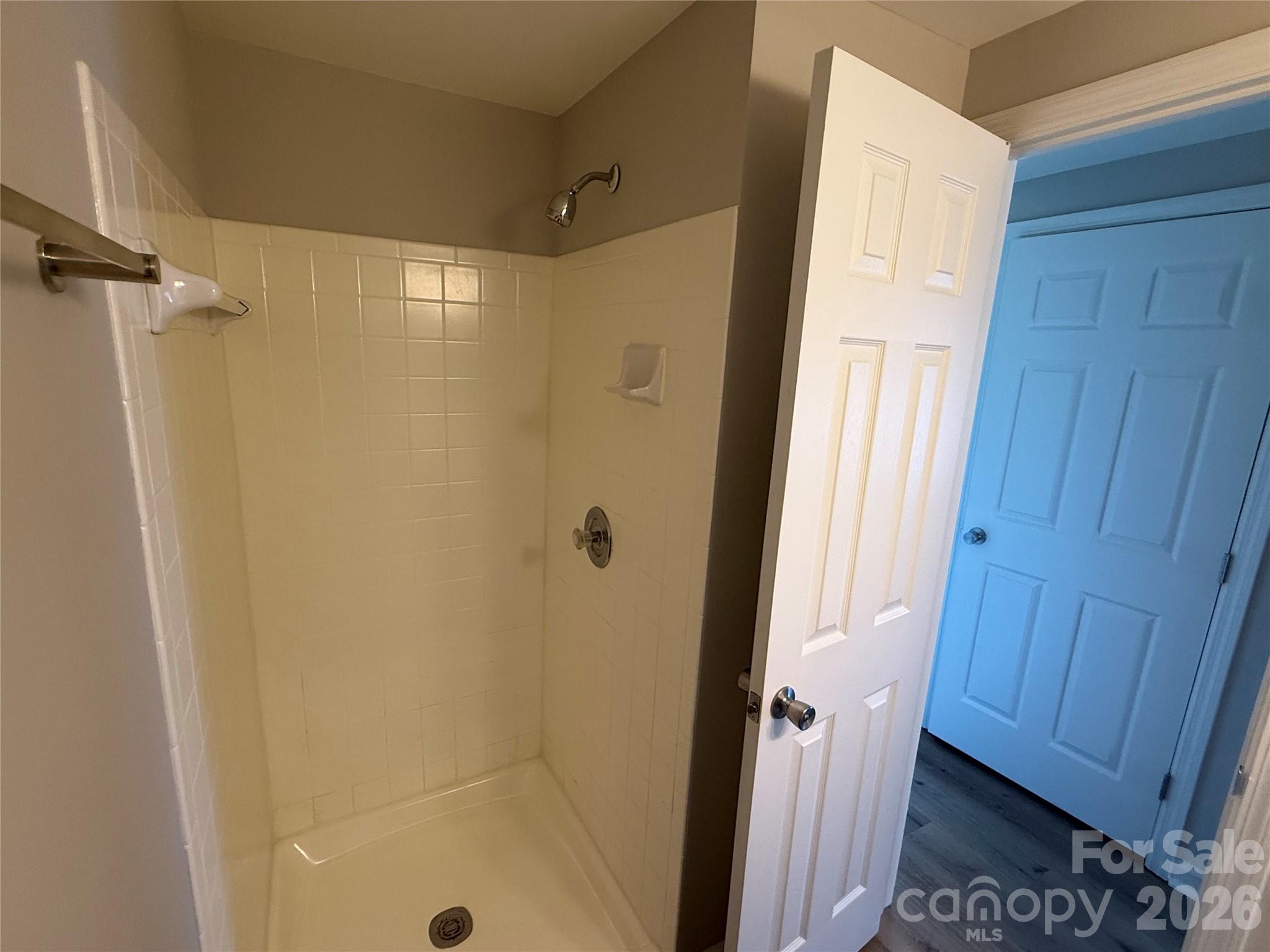 1604 Arlyn Circle #J — Charlotte