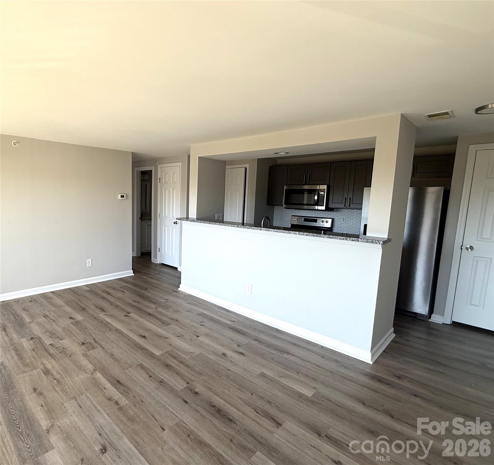 1604 Arlyn Circle #J — Charlotte