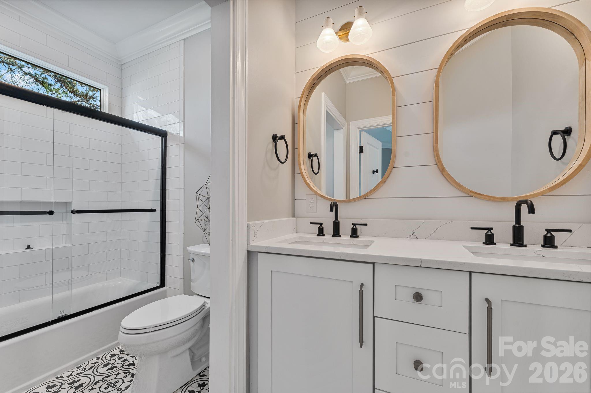 182 Malibu Road — Mooresville