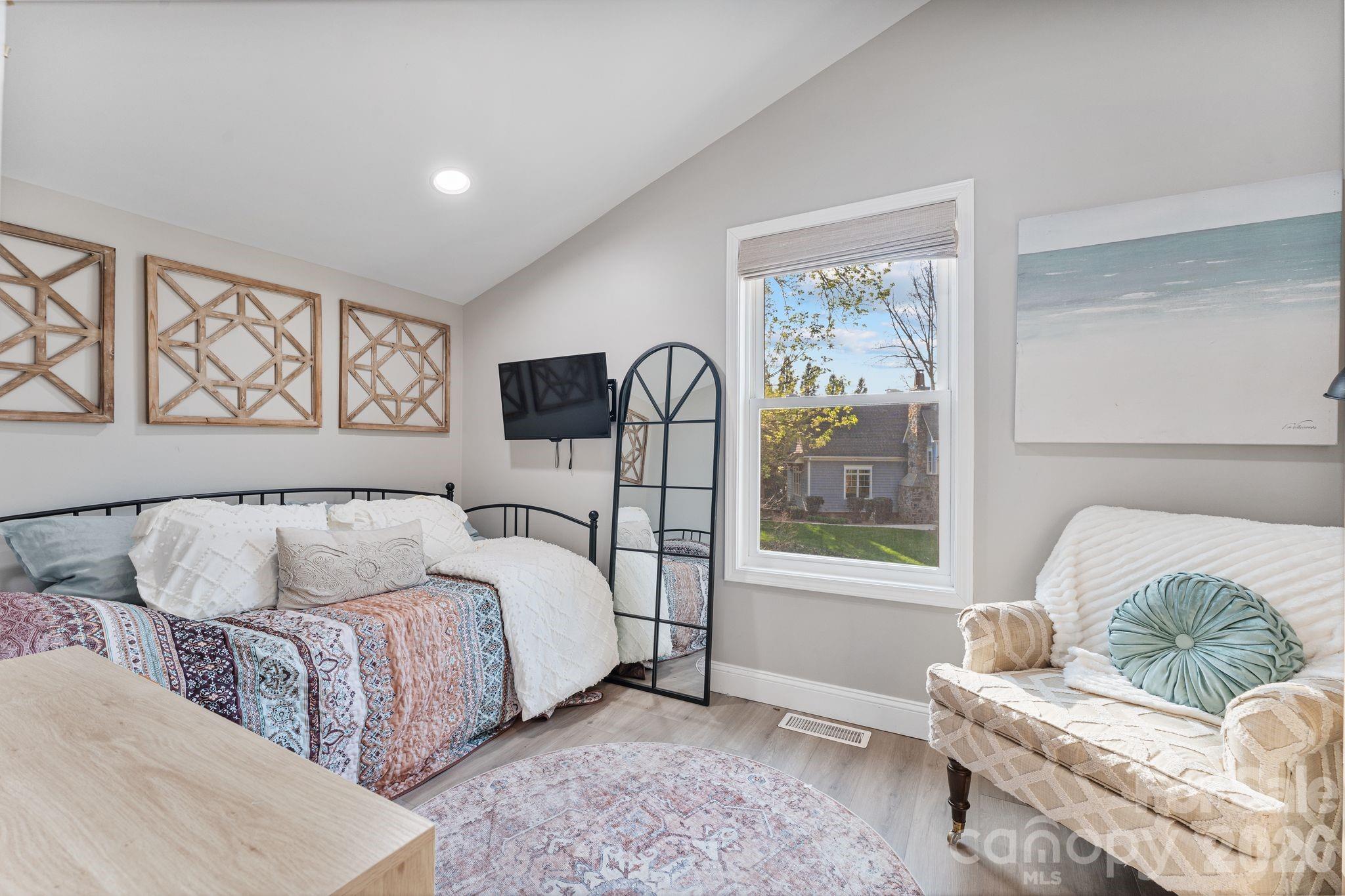182 Malibu Road — Mooresville