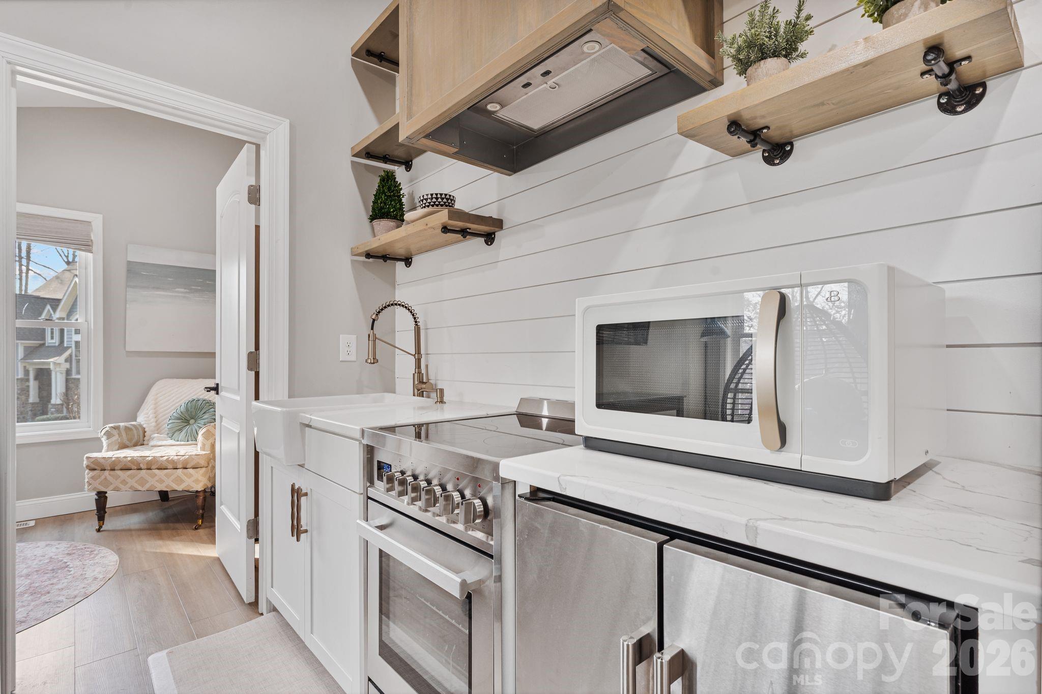 182 Malibu Road — Mooresville