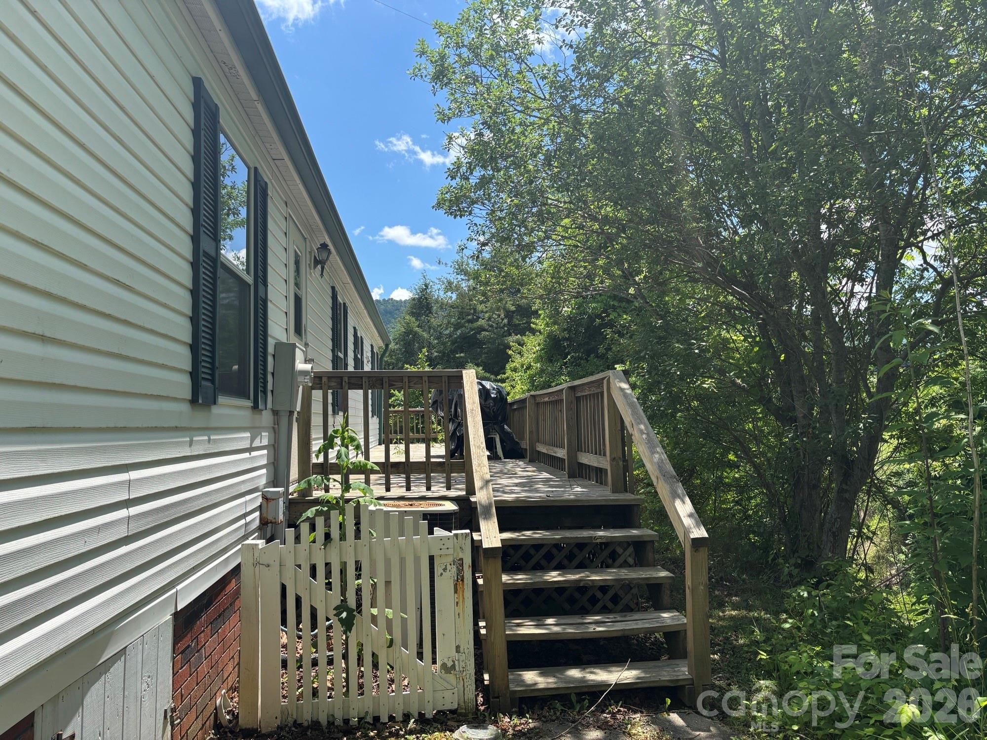 130 Wid Smith Road — Burnsville