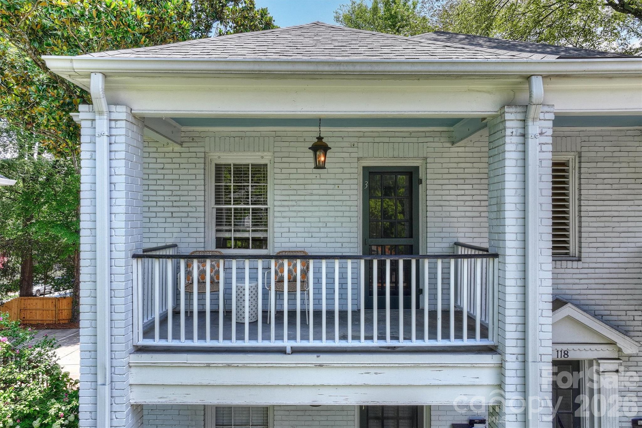 118 N Laurel Avenue — Charlotte