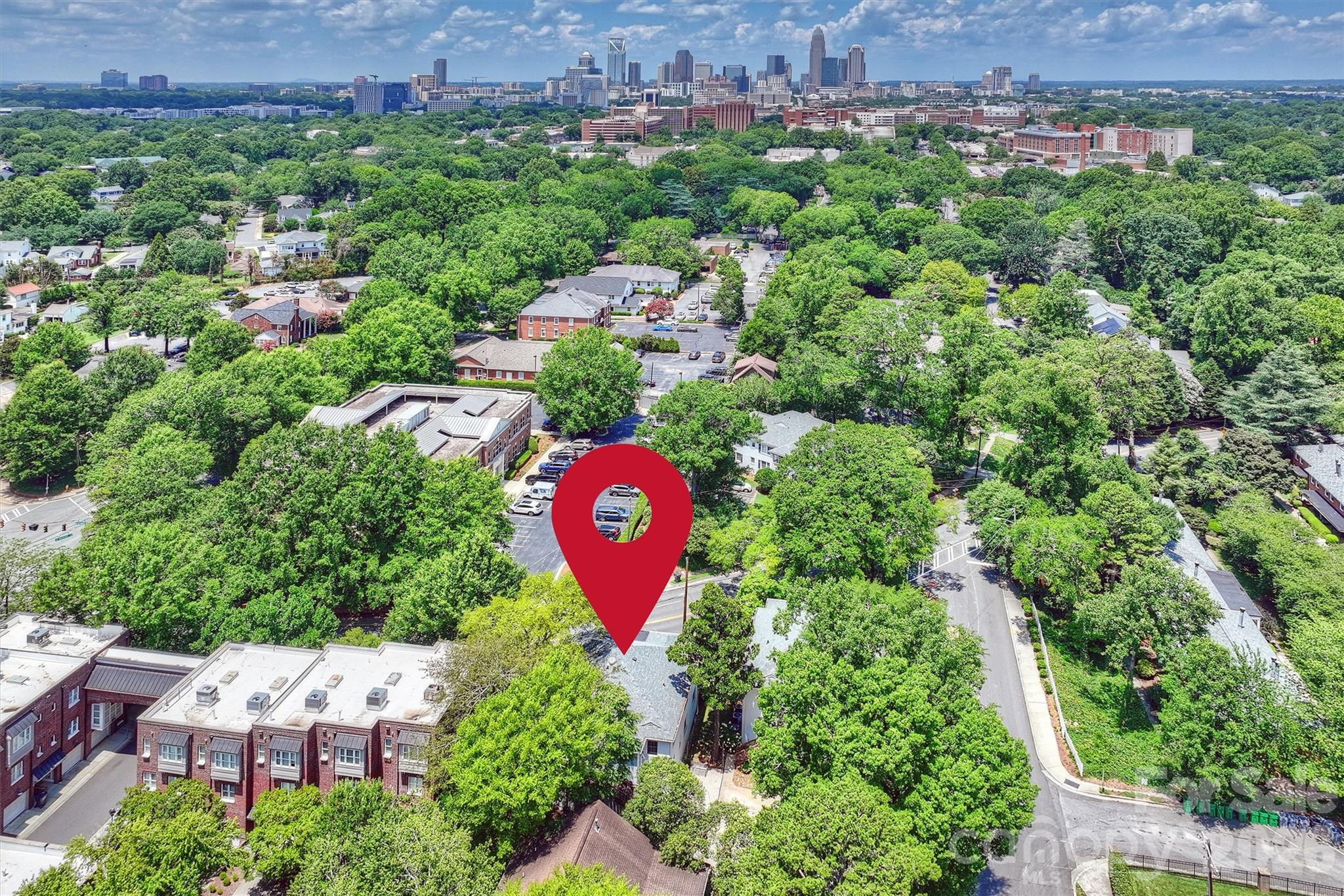 118 N Laurel Avenue — Charlotte