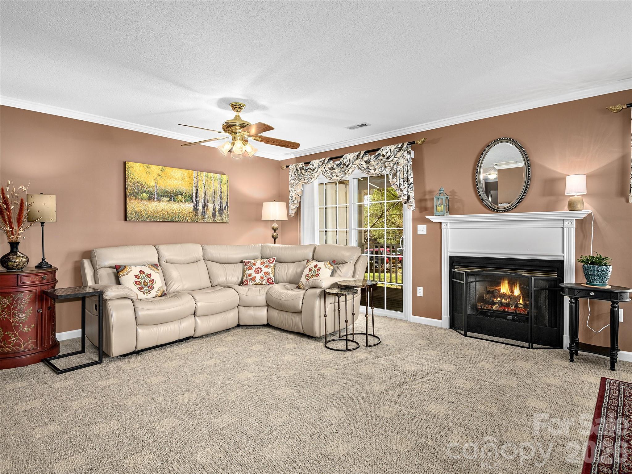 15 Willowick Drive — Asheville