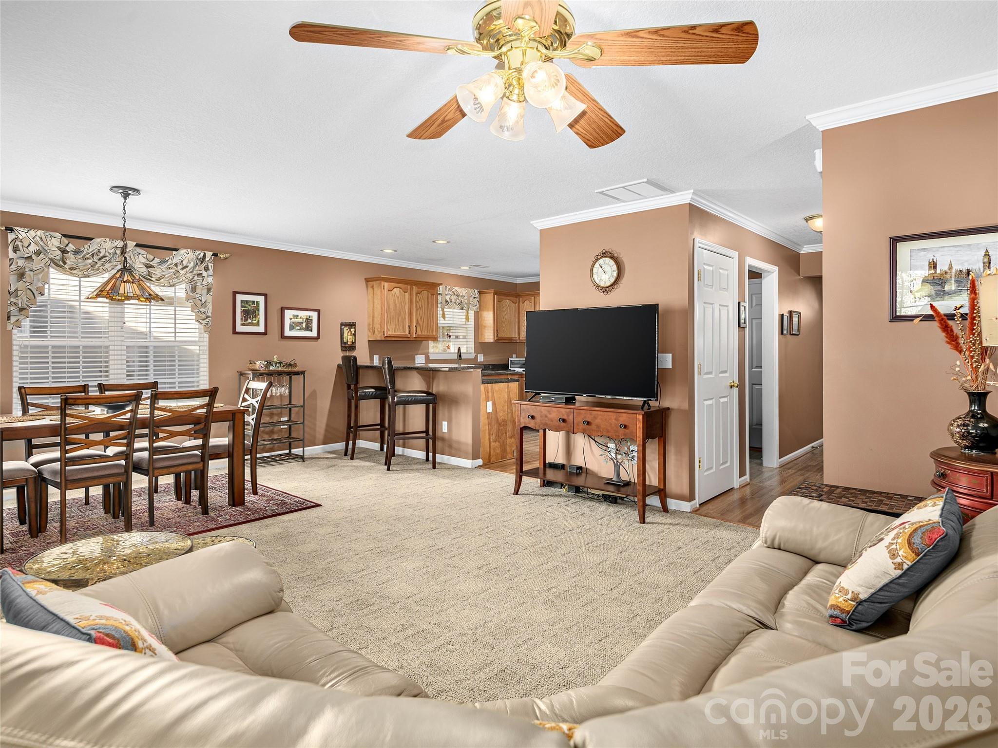 15 Willowick Drive — Asheville