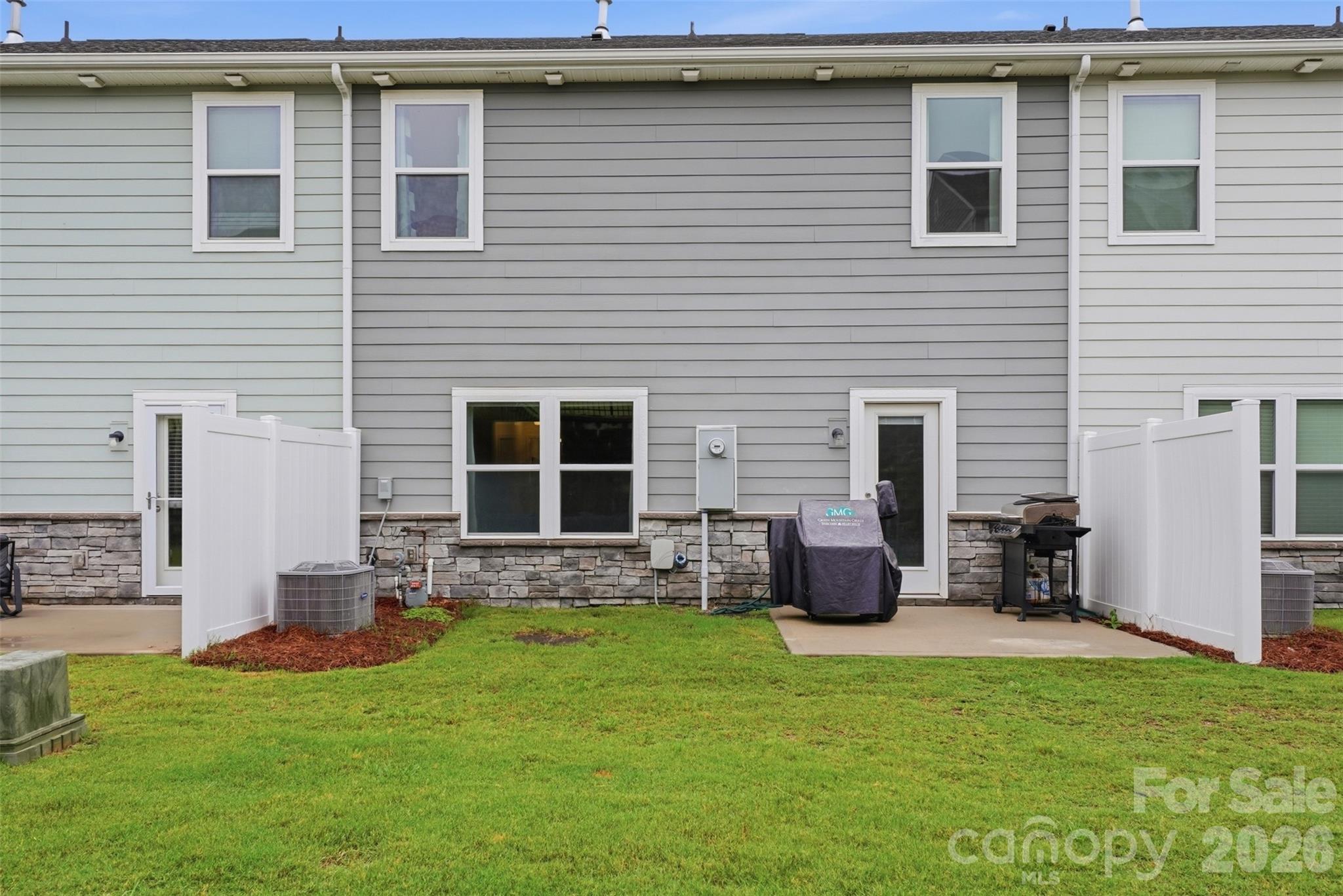 6500 Kinder Lane — Lancaster