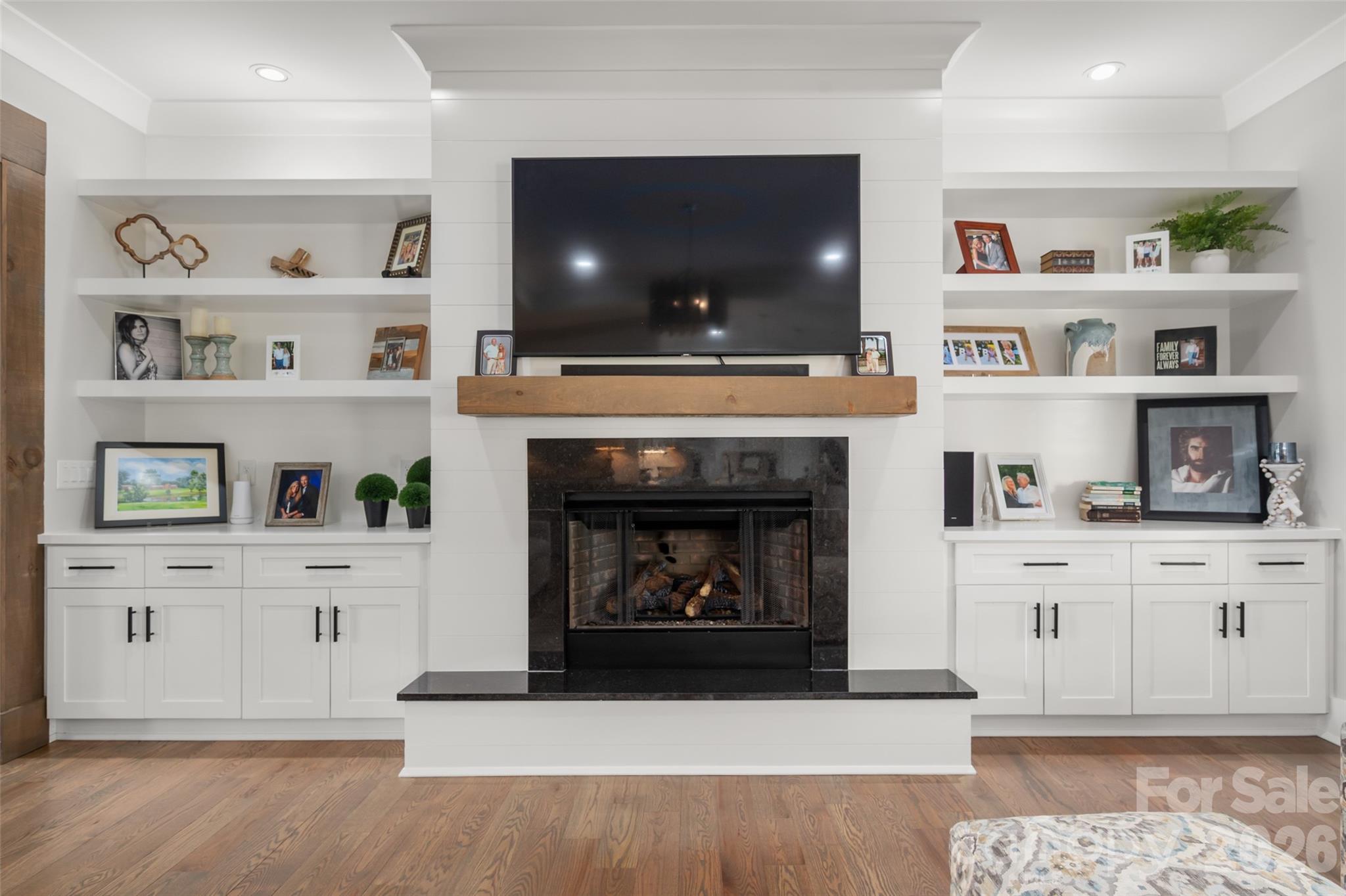 10035 Whispering Falls Avenue — Charlotte