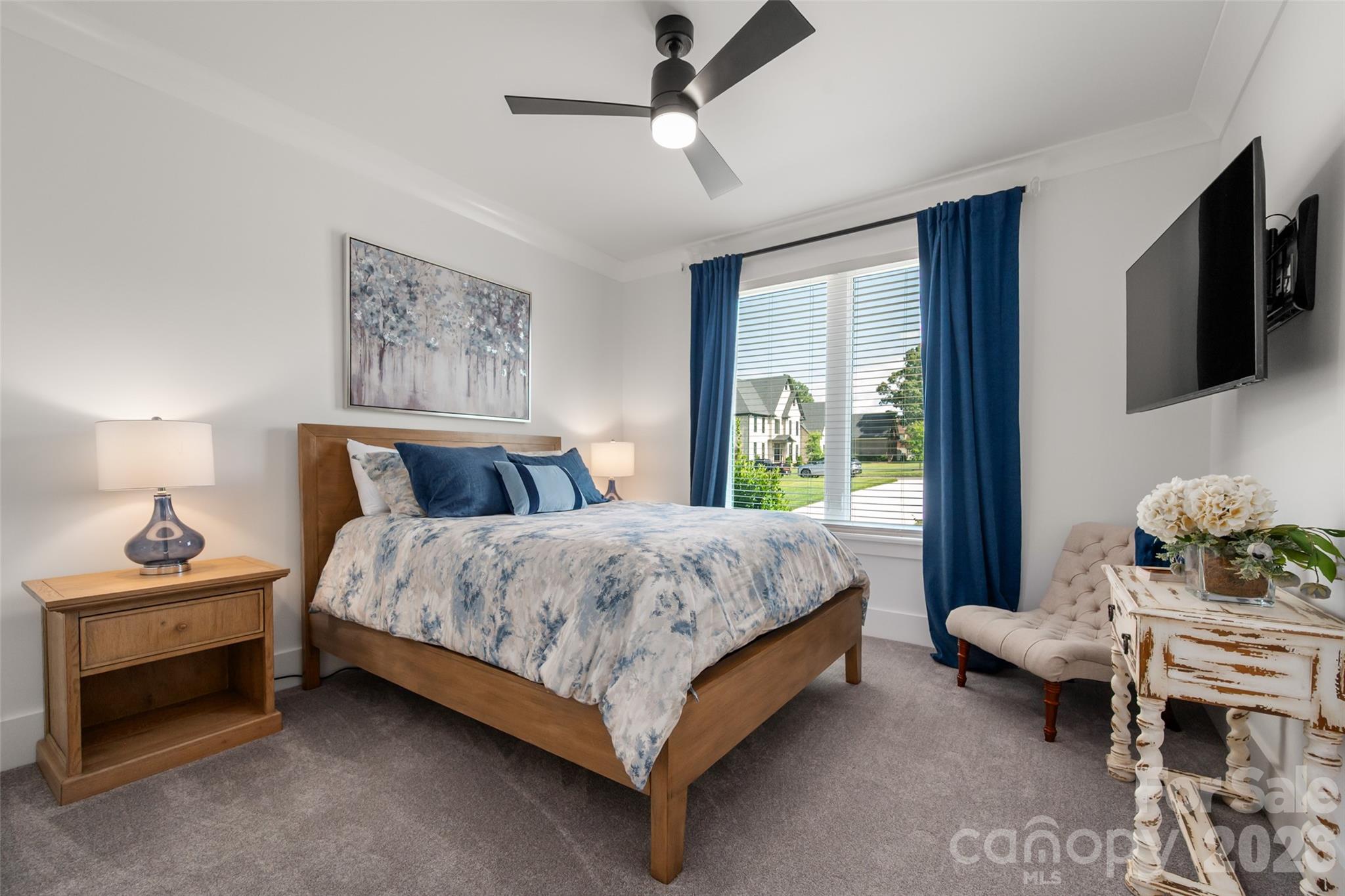 10035 Whispering Falls Avenue — Charlotte