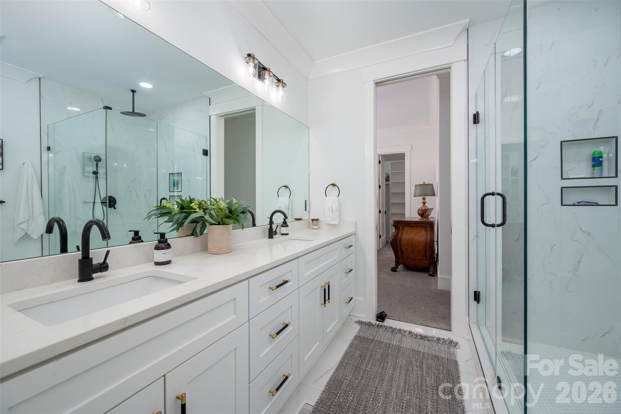 10035 Whispering Falls Avenue — Charlotte