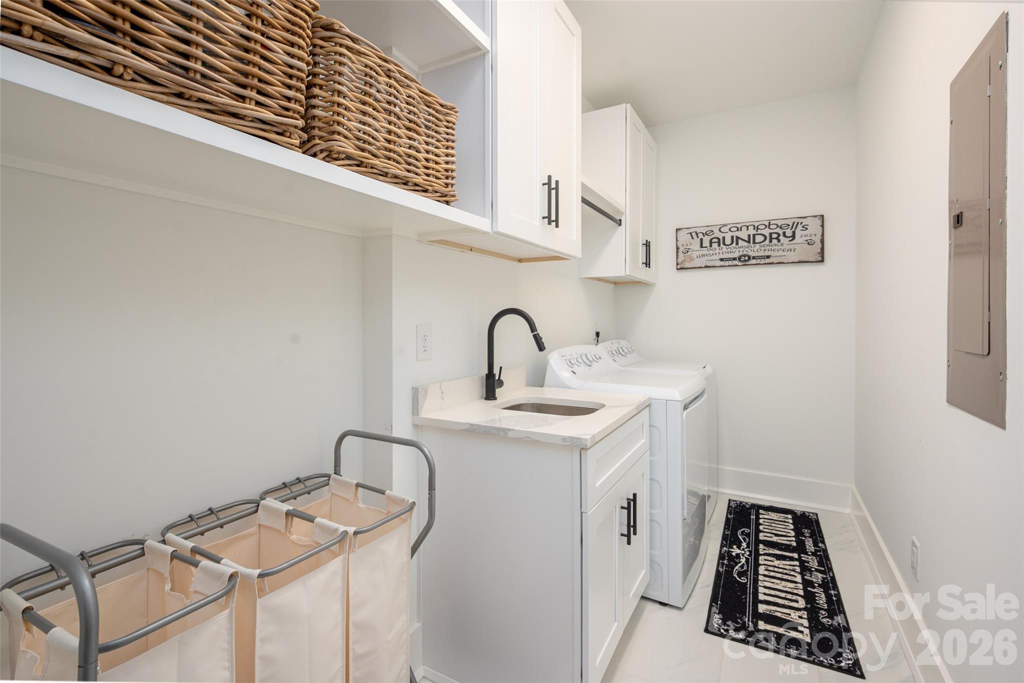 10035 Whispering Falls Avenue — Charlotte