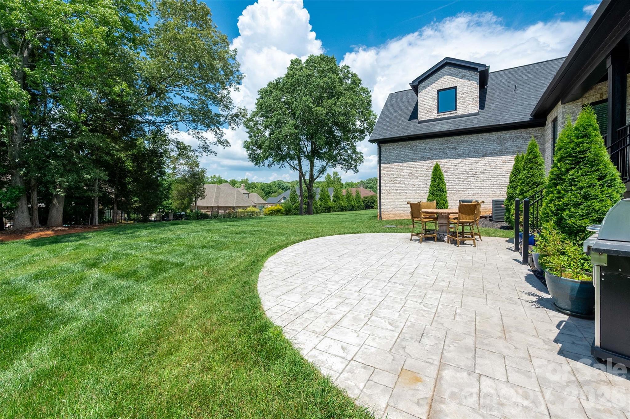 10035 Whispering Falls Avenue — Charlotte