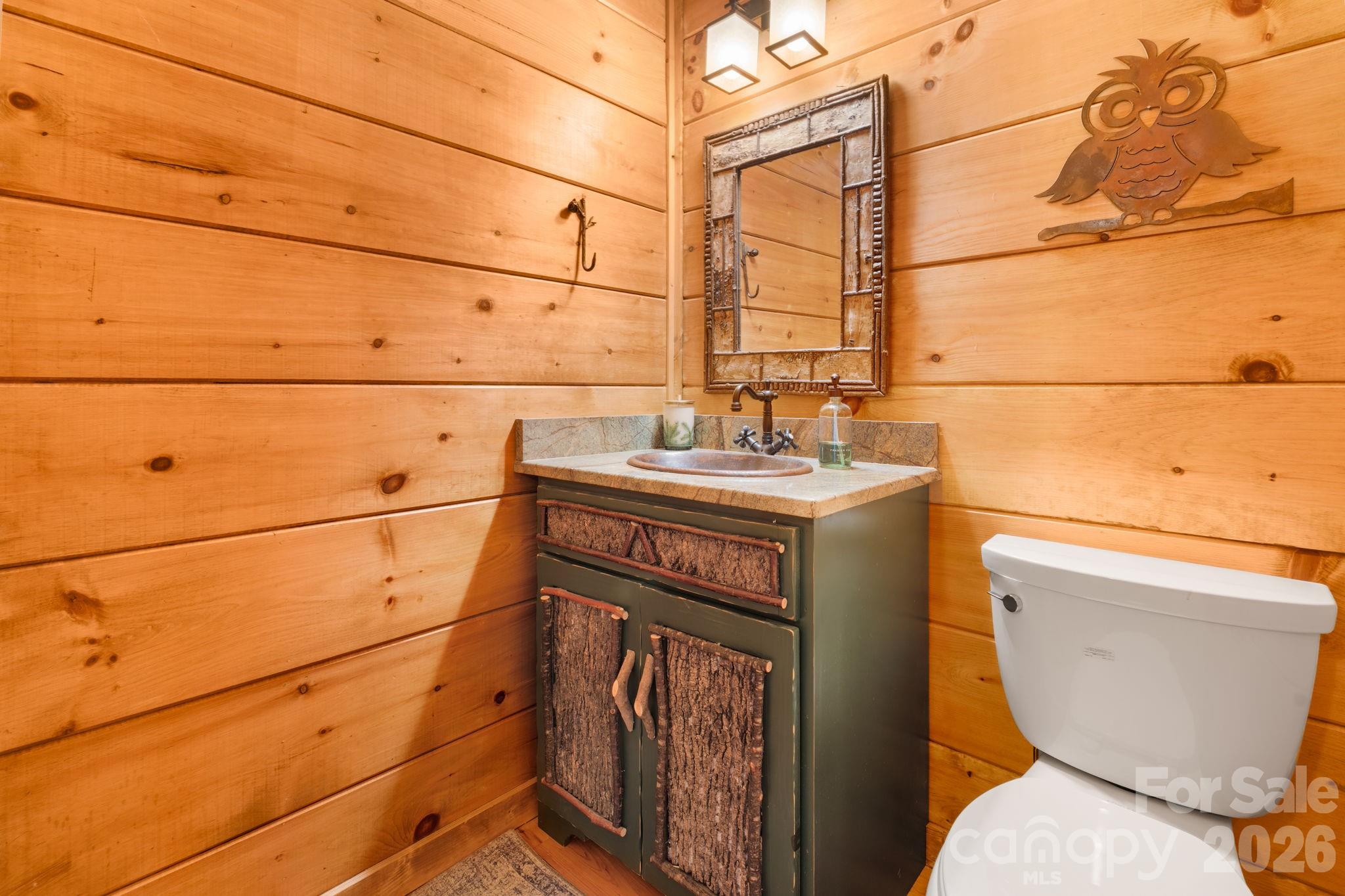 635 Acorn Nvno — Zionville