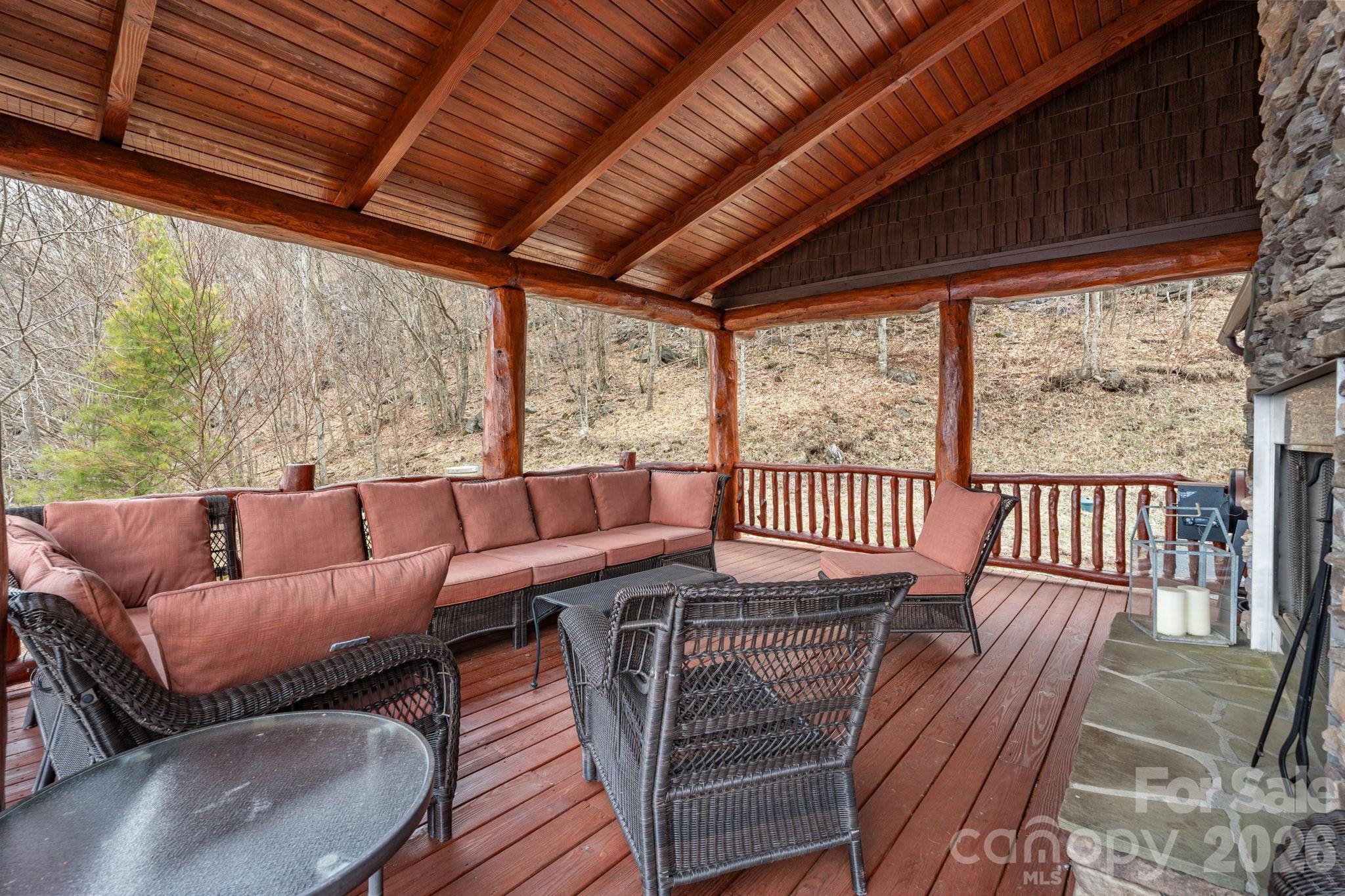 635 Acorn Nvno — Zionville