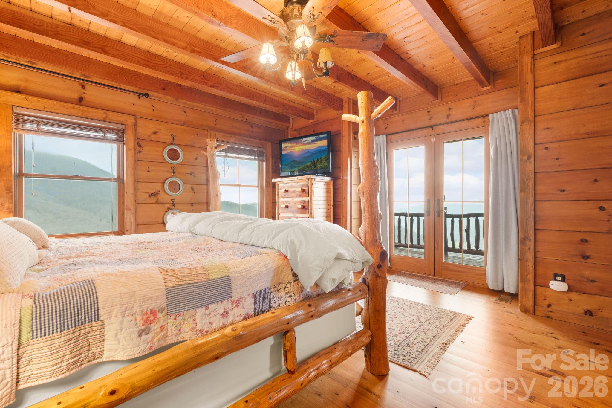 635 Acorn Nvno — Zionville