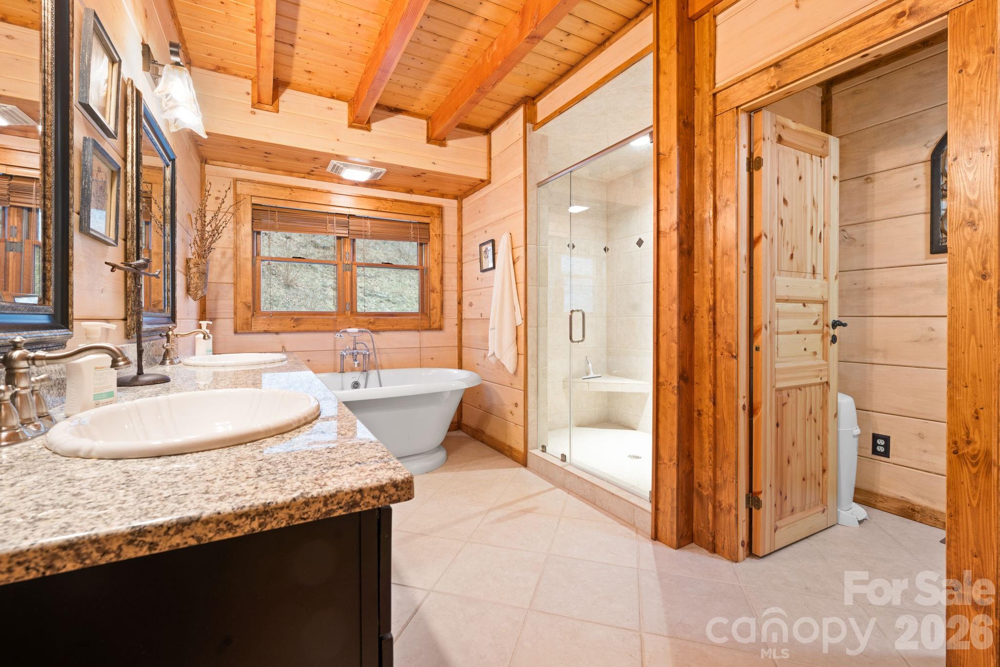 635 Acorn Nvno — Zionville
