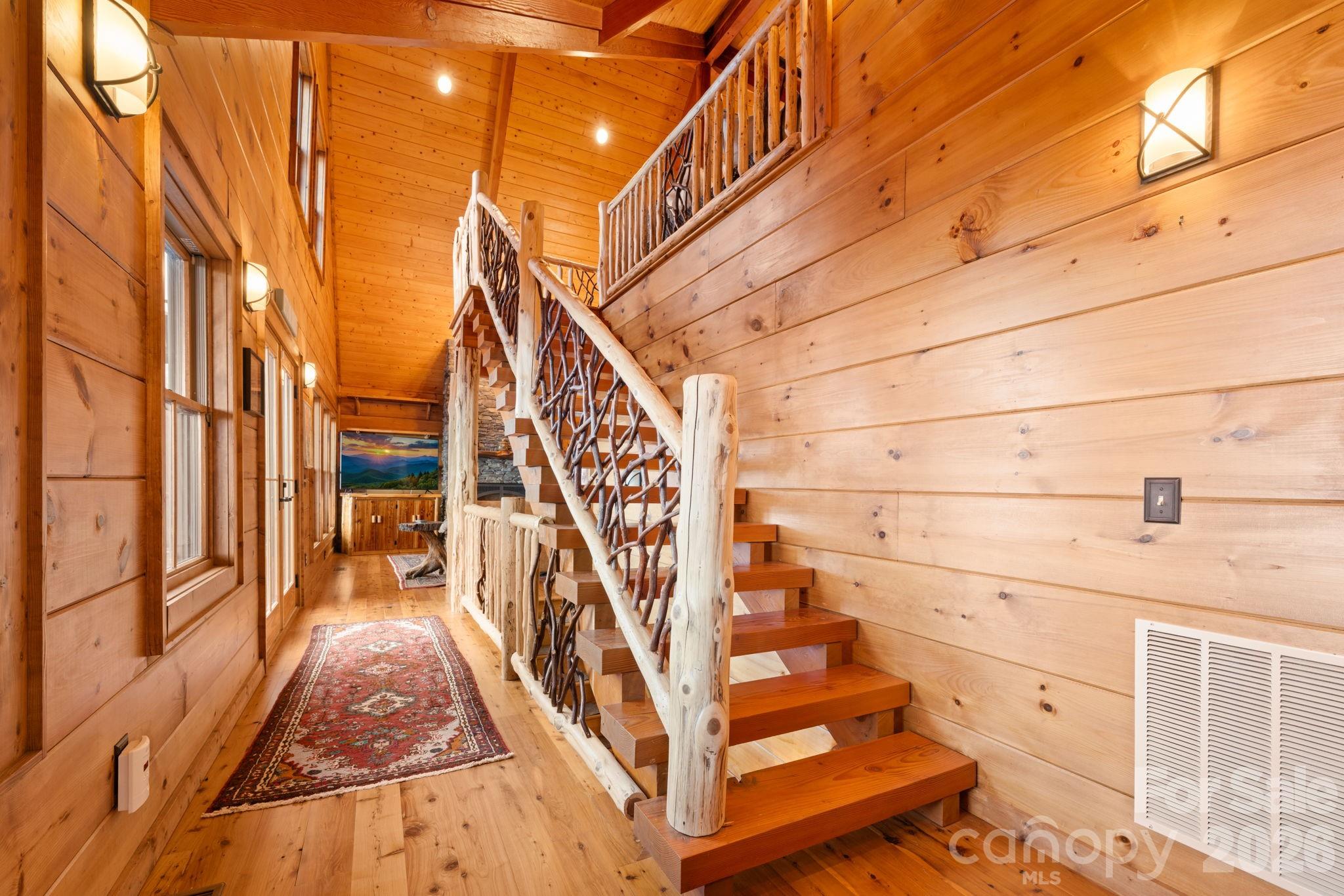 635 Acorn Nvno — Zionville