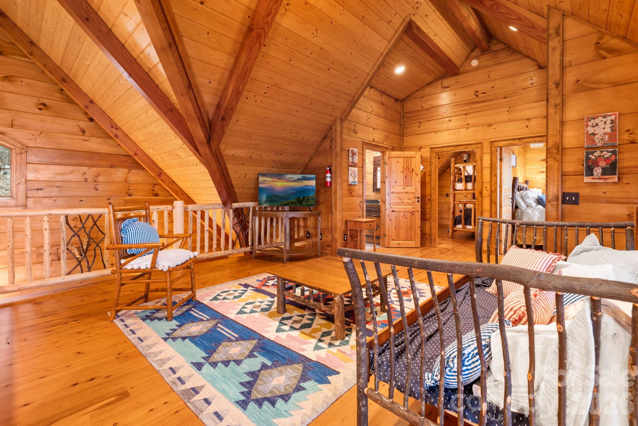 635 Acorn Nvno — Zionville
