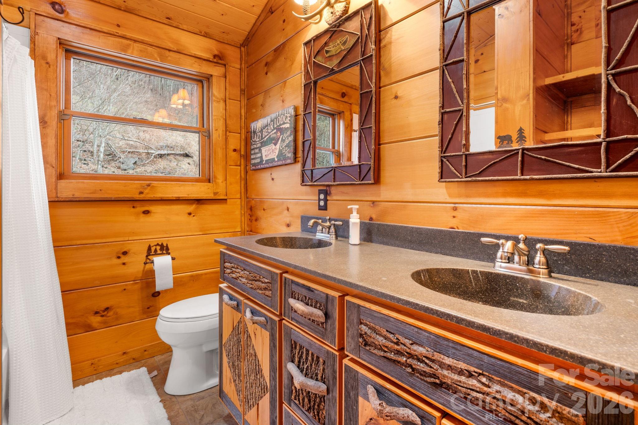 635 Acorn Nvno — Zionville