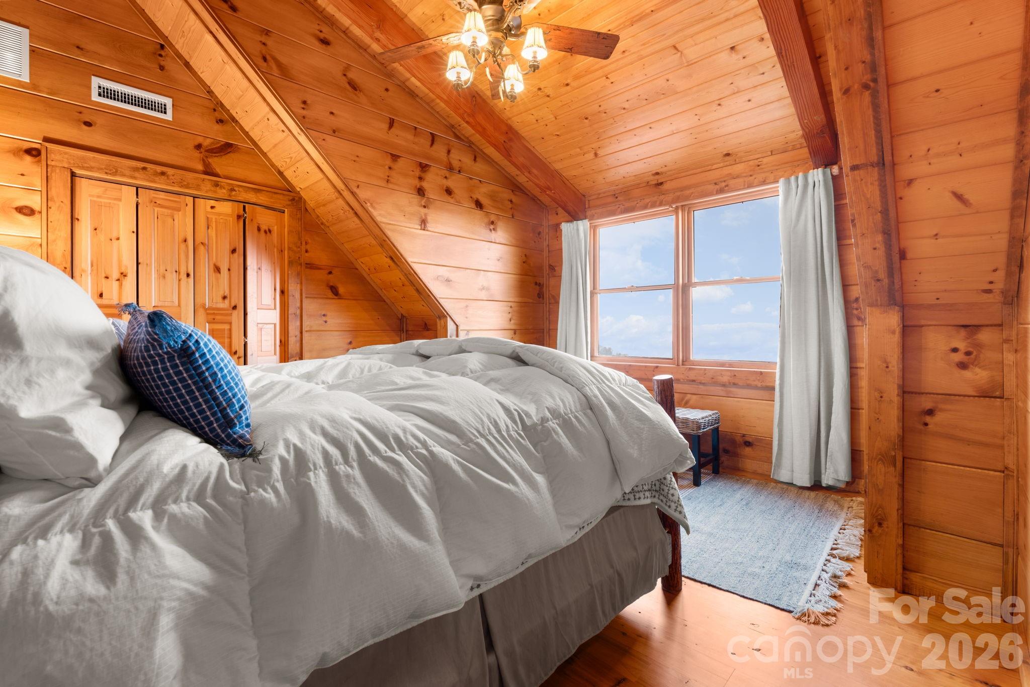 635 Acorn Nvno — Zionville