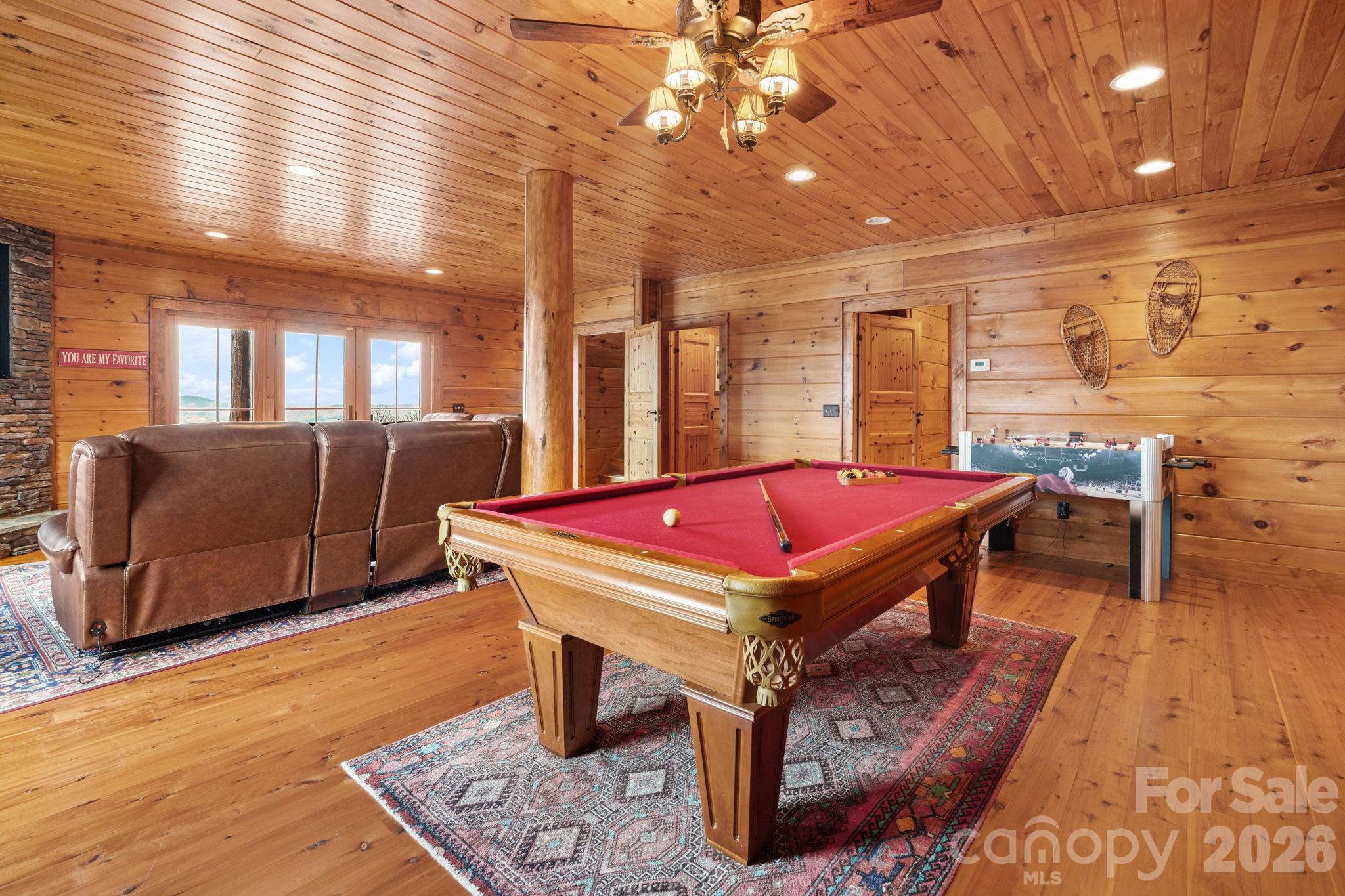 635 Acorn Nvno — Zionville