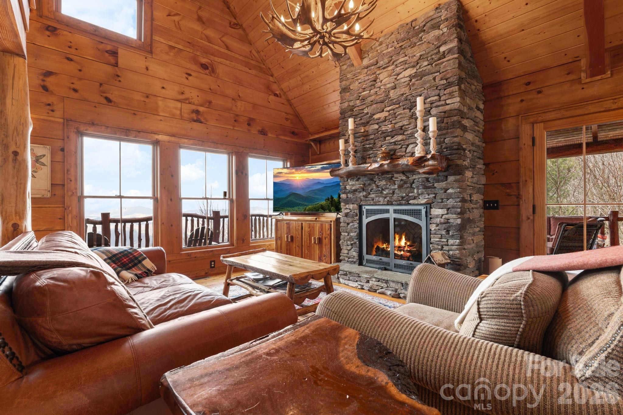 635 Acorn Nvno — Zionville
