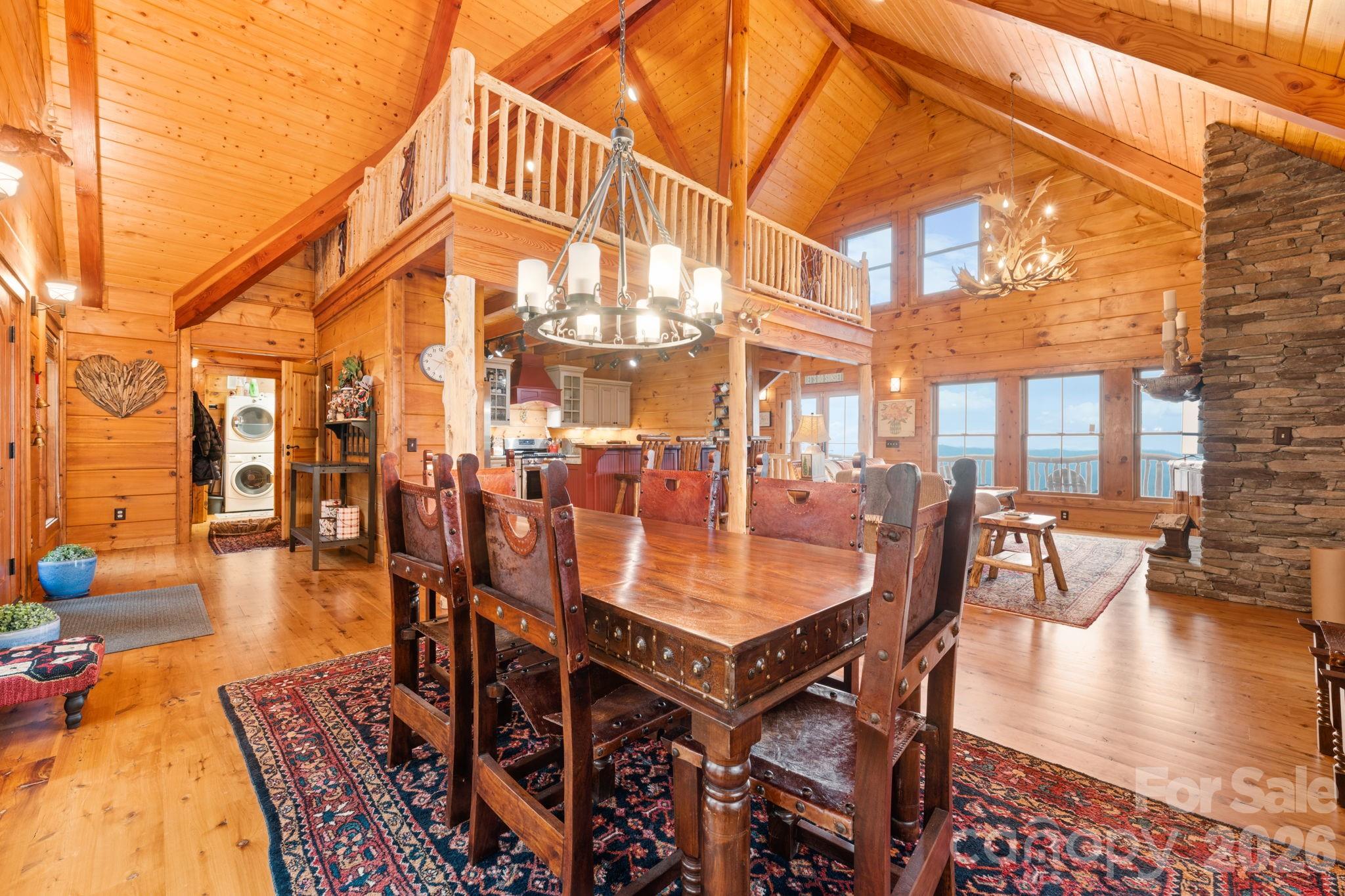 635 Acorn Nvno — Zionville