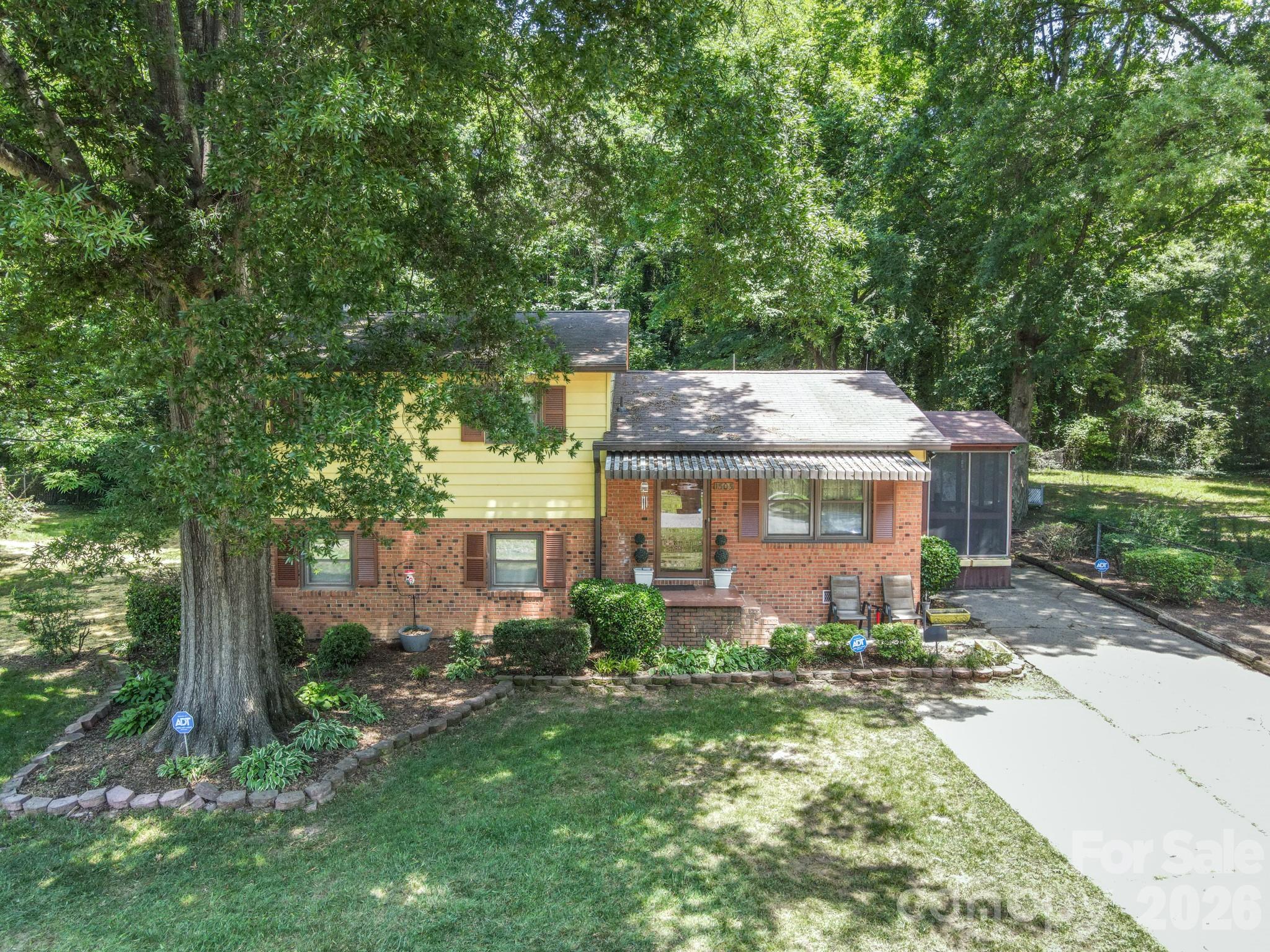1505 Kingston Drive — Kannapolis
