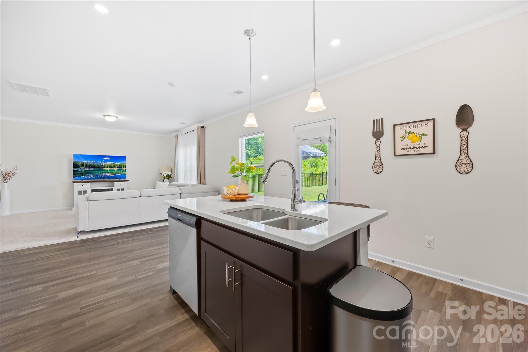 8131 Jonagold Lane — Charlotte