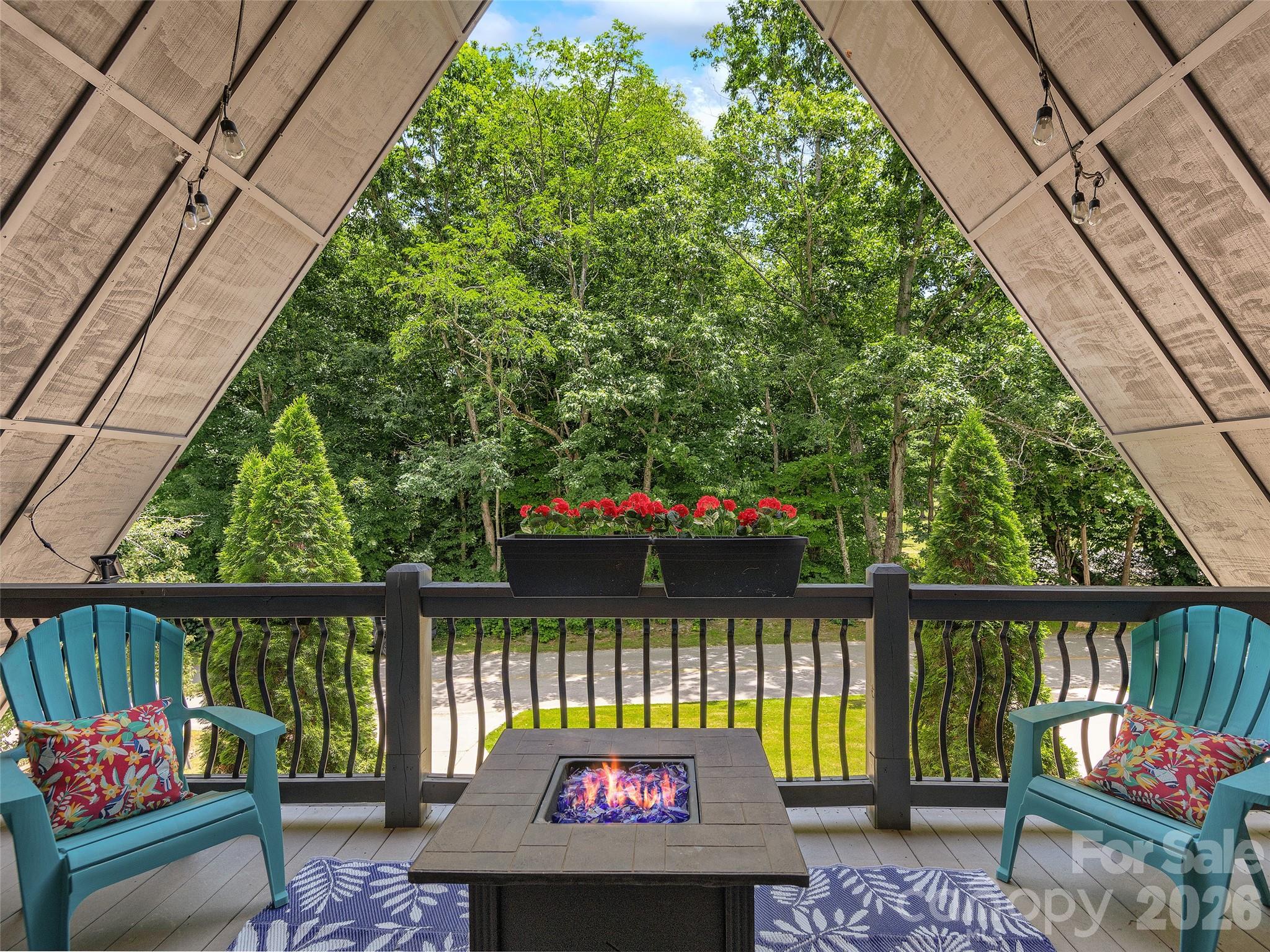 148 Campbell Creek Road — Maggie Valley