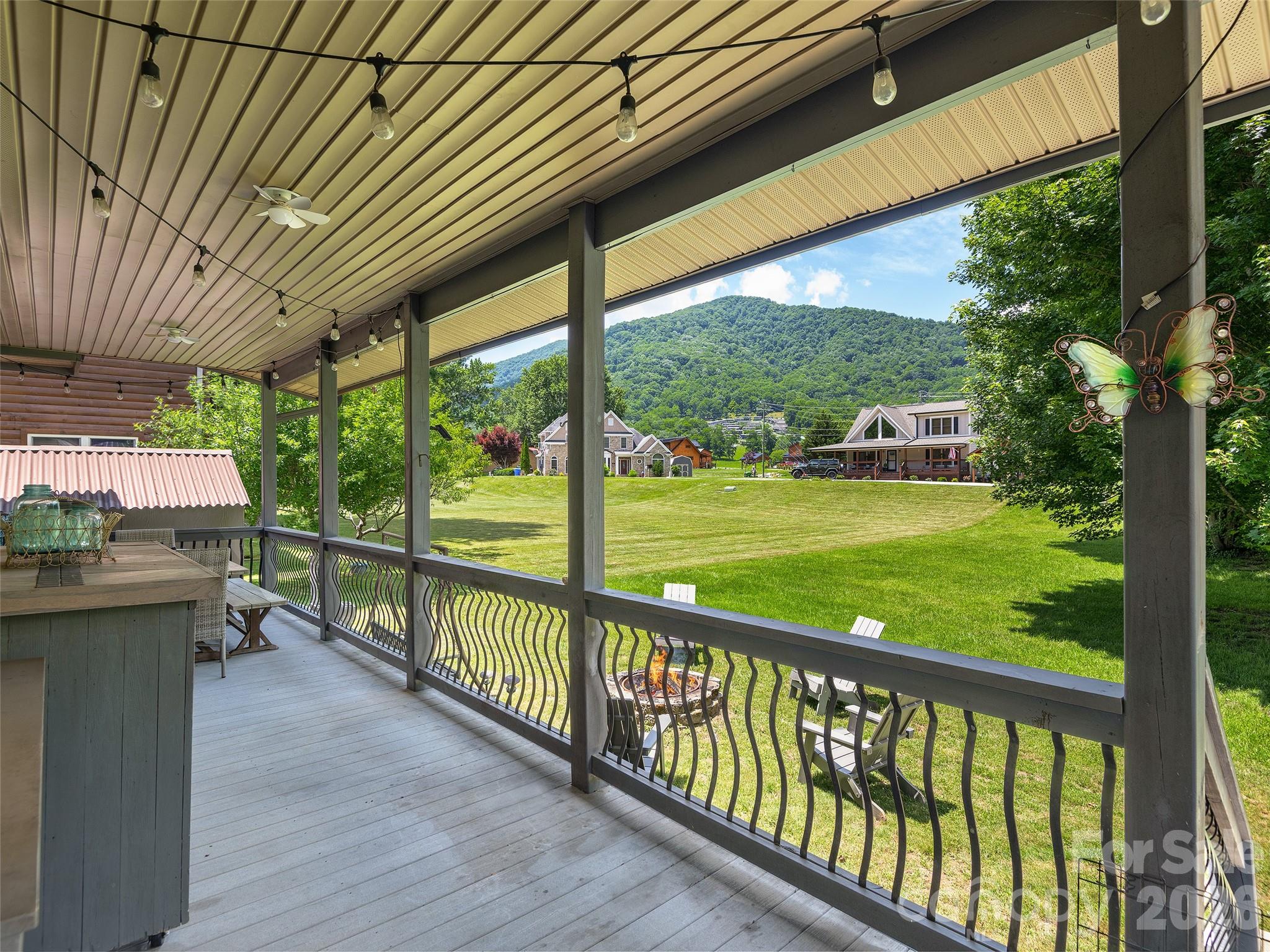 148 Campbell Creek Road — Maggie Valley