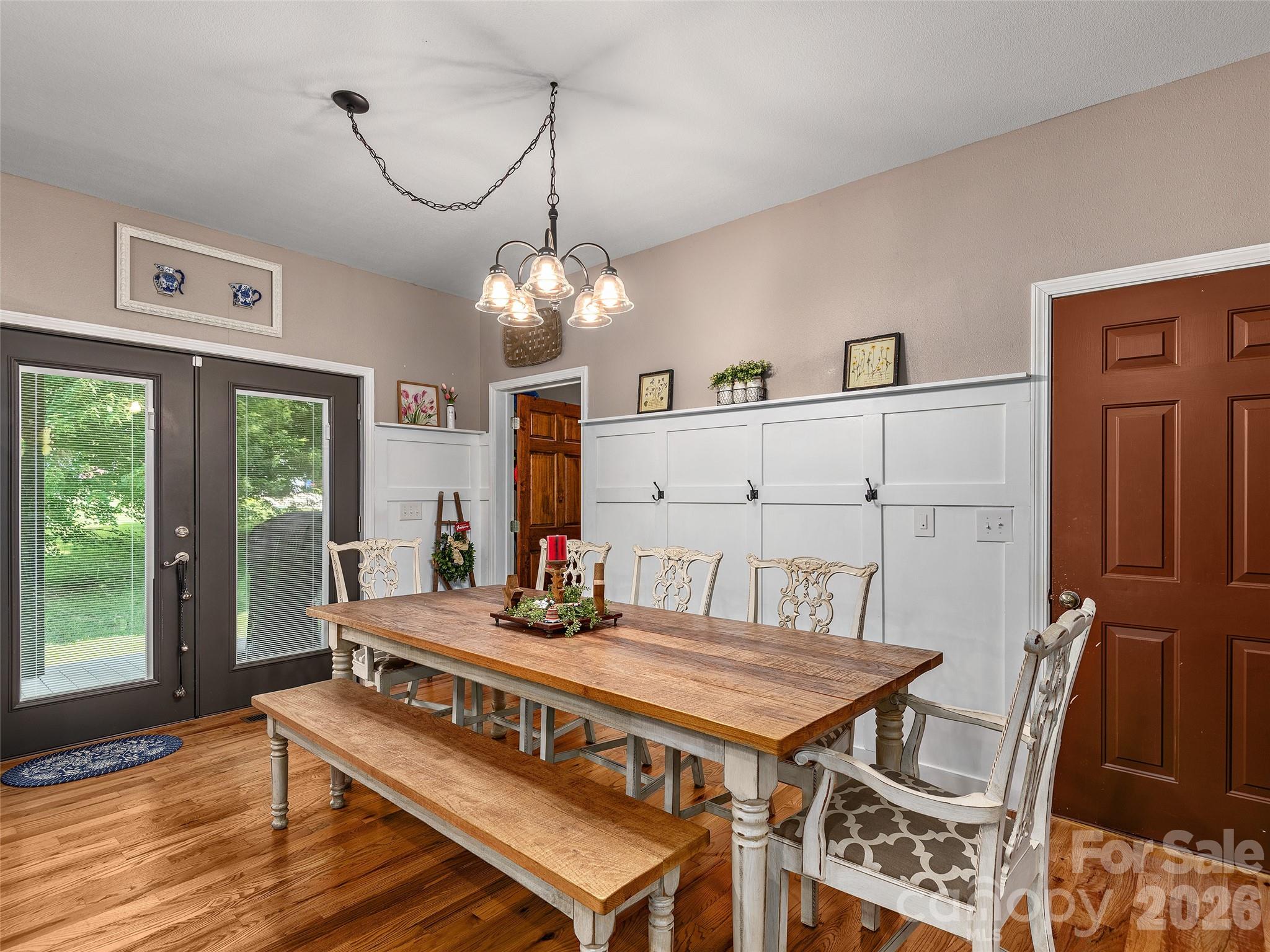 148 Campbell Creek Road — Maggie Valley