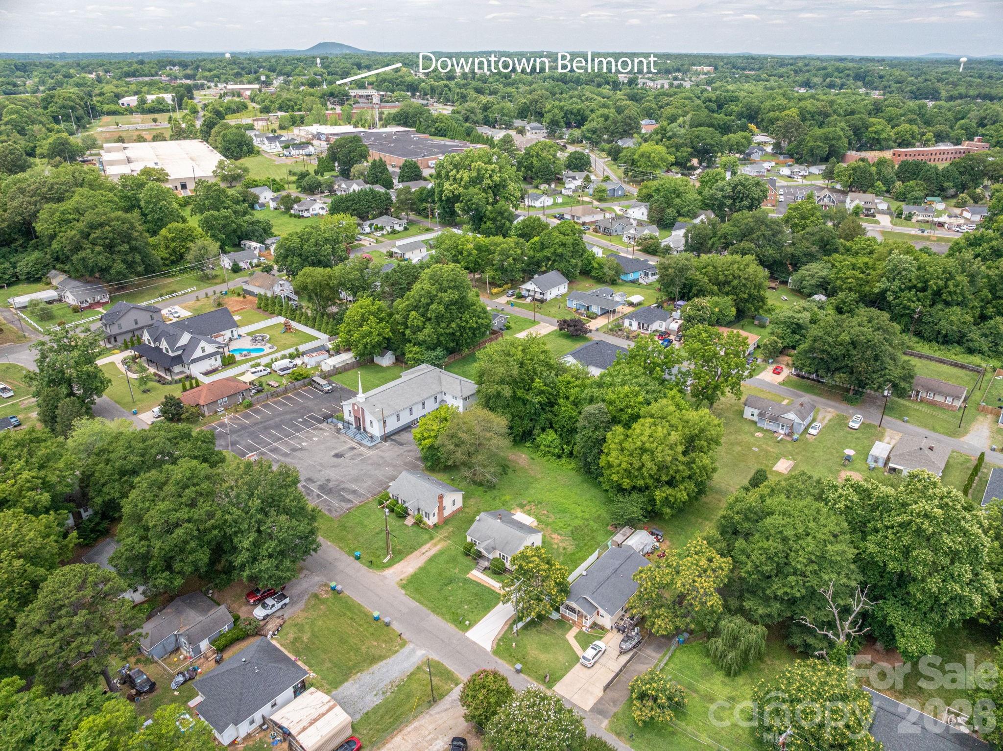 913 Edgemont Avenue — Belmont