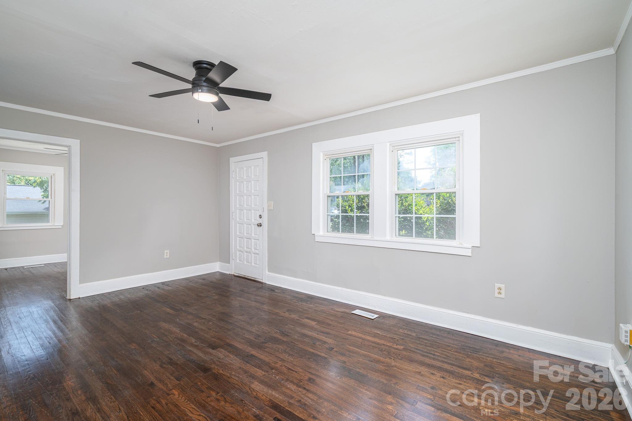 913 Edgemont Avenue — Belmont