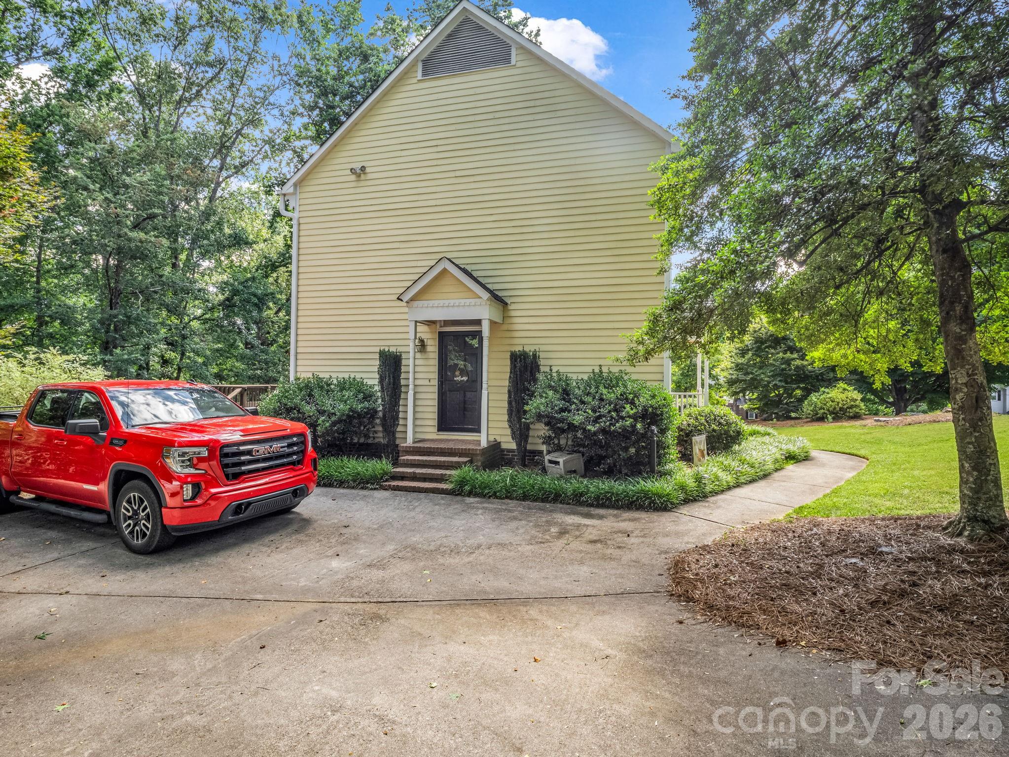 2720 Steeplechase Road — Gastonia